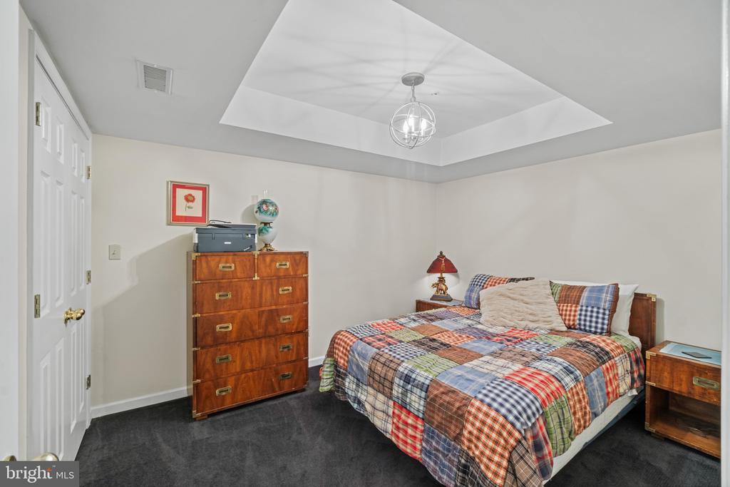 6438 CLOISTER GATE DRIVE Unit: 6438
