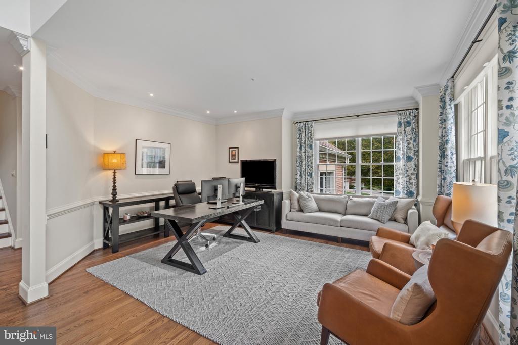 6438 CLOISTER GATE DRIVE Unit: 6438
