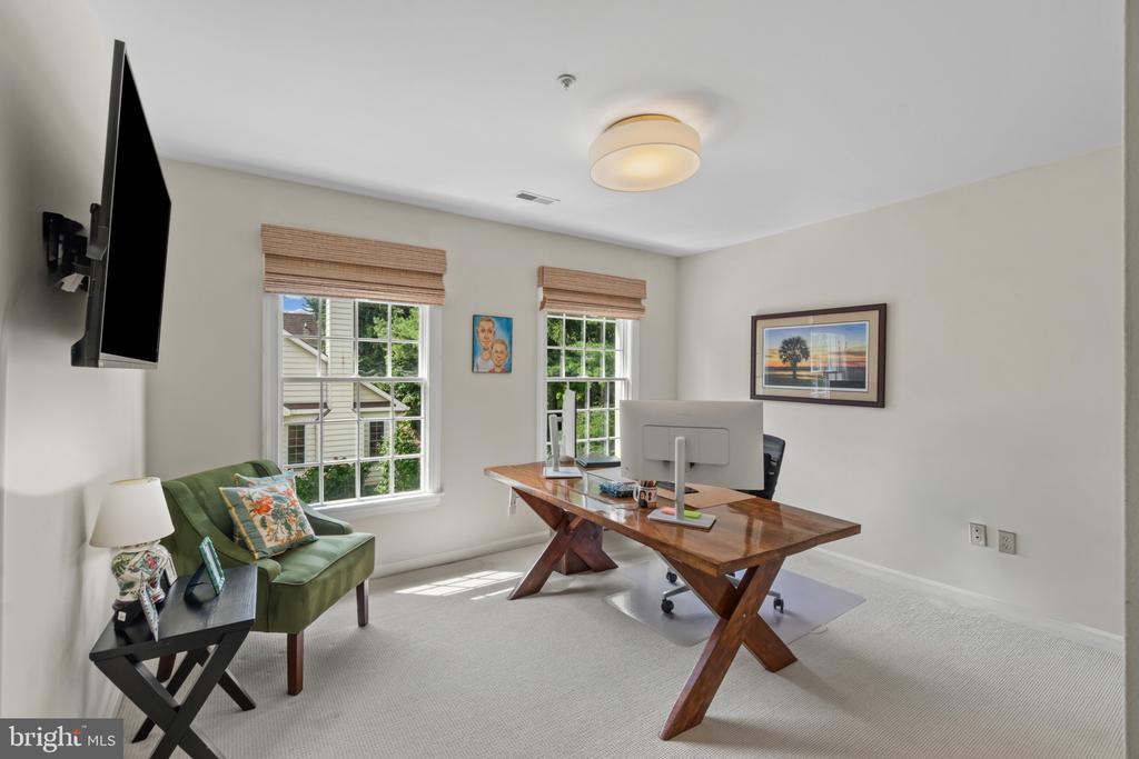 6438 CLOISTER GATE DRIVE Unit: 6438