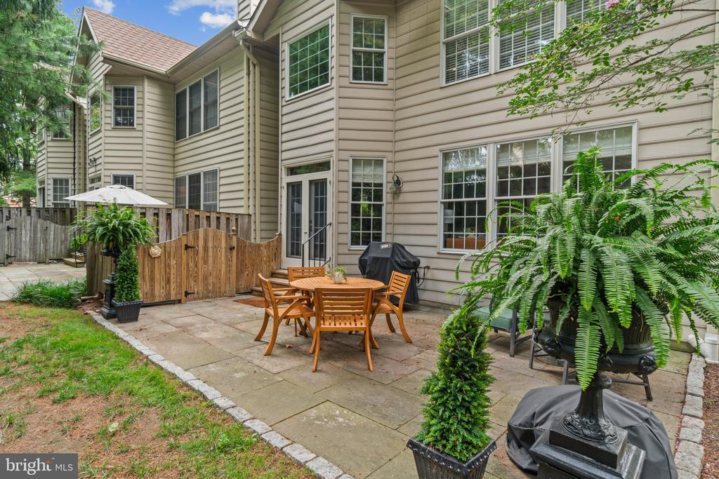 6438 CLOISTER GATE DRIVE Unit: 6438