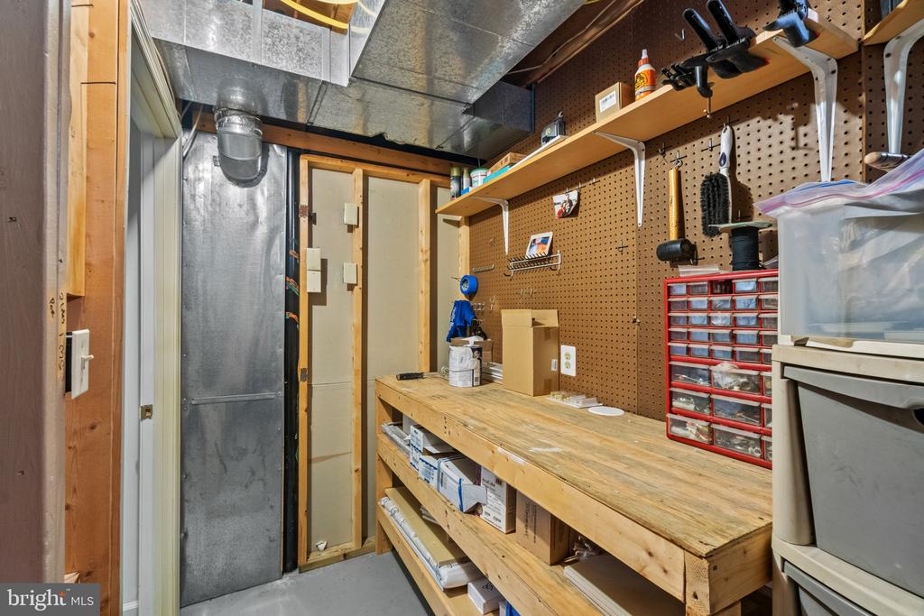 6438 CLOISTER GATE DRIVE Unit: 6438