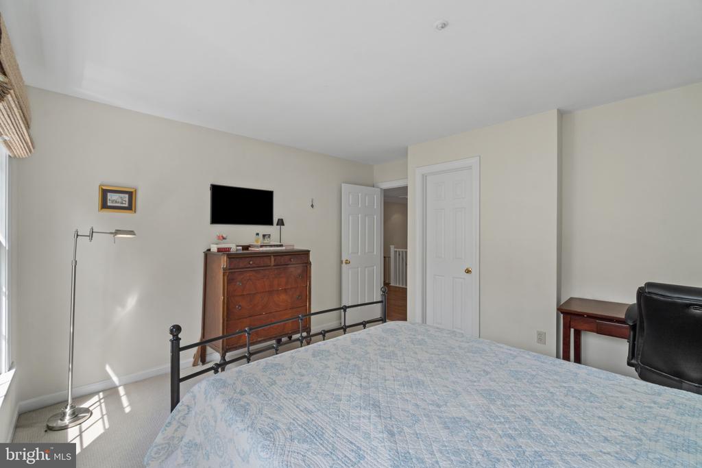 6438 CLOISTER GATE DRIVE Unit: 6438