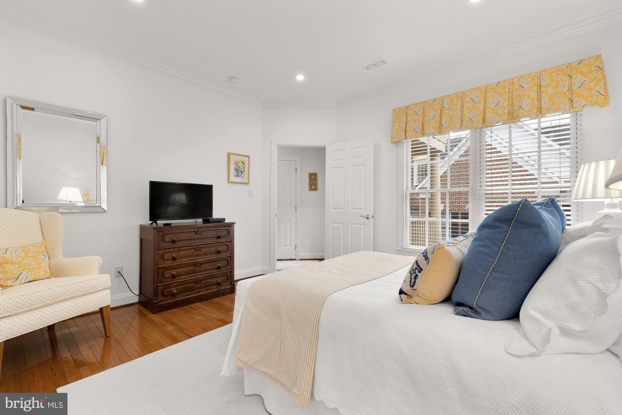 8511 GAVIN MANOR COURT 9