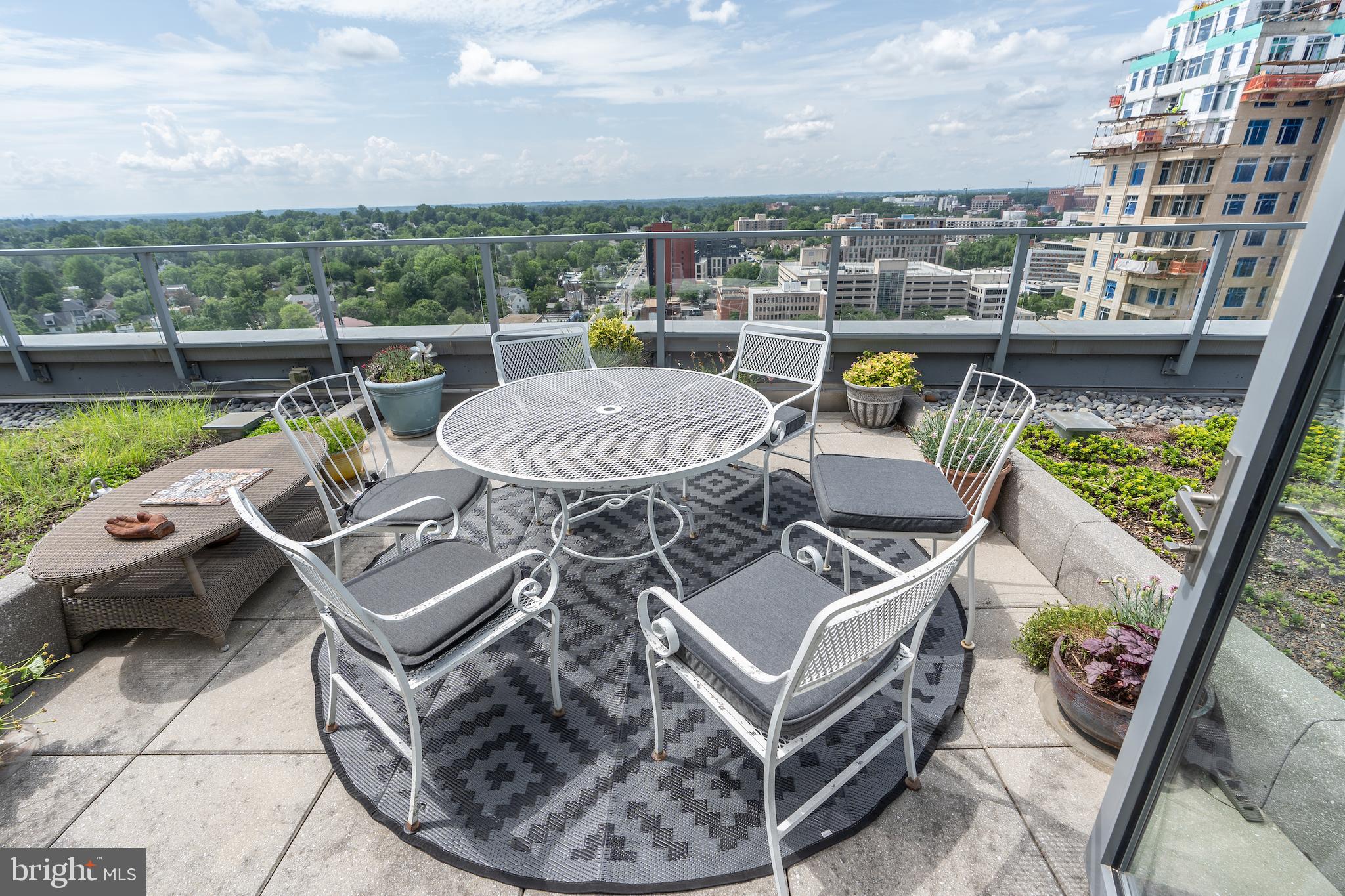 4960 FAIRMONT AVENUE PH2