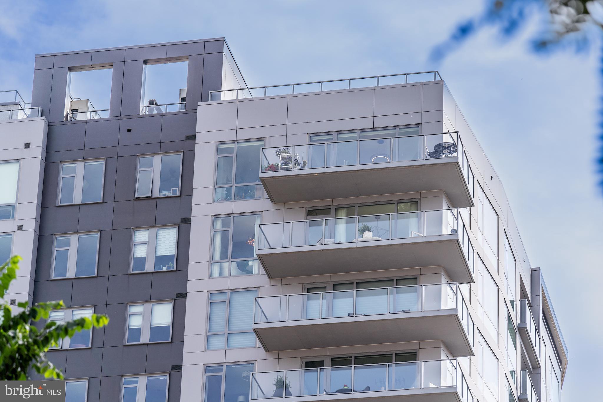 4960 FAIRMONT AVENUE PH2