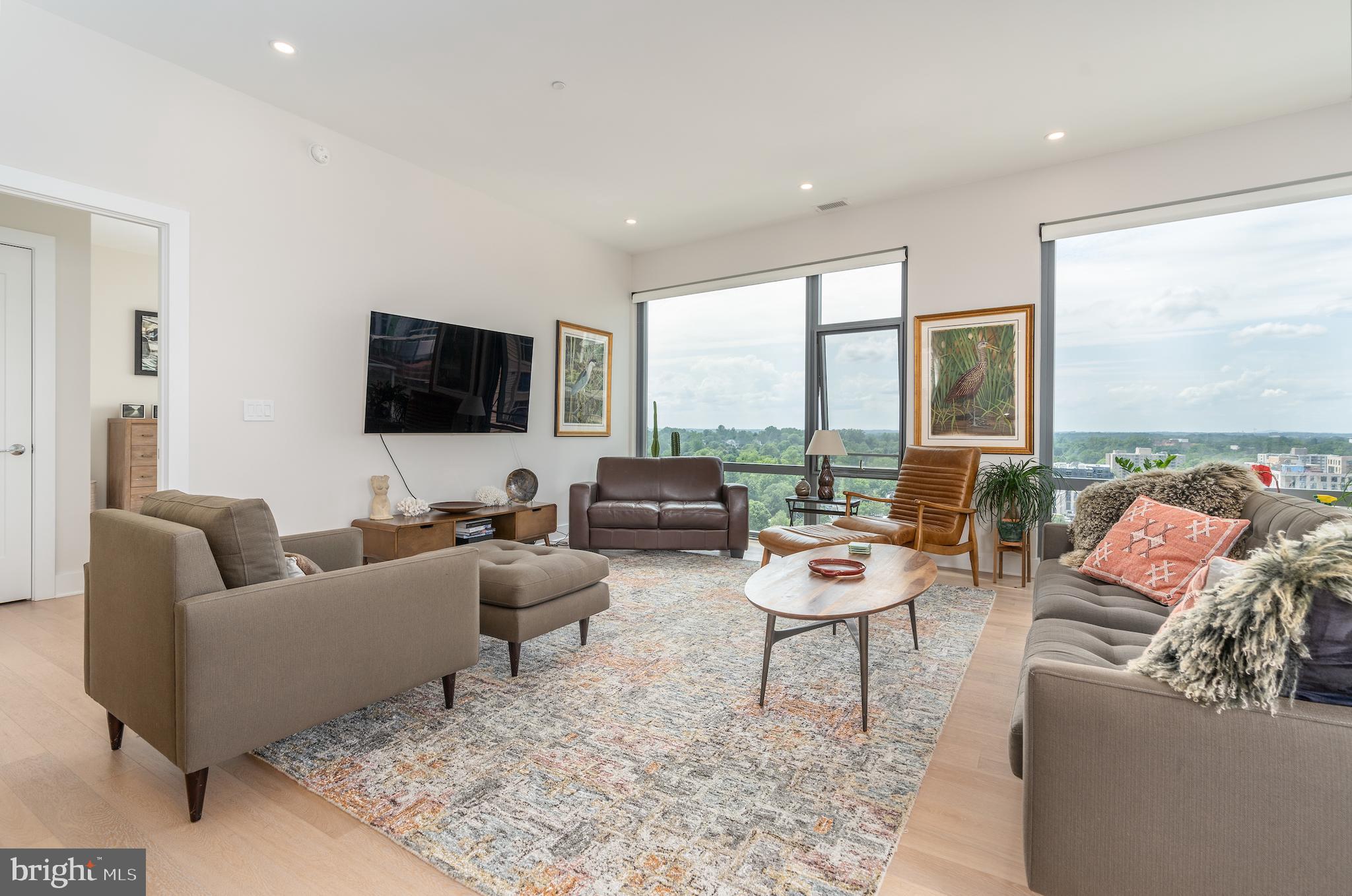 4960 FAIRMONT AVENUE PH2