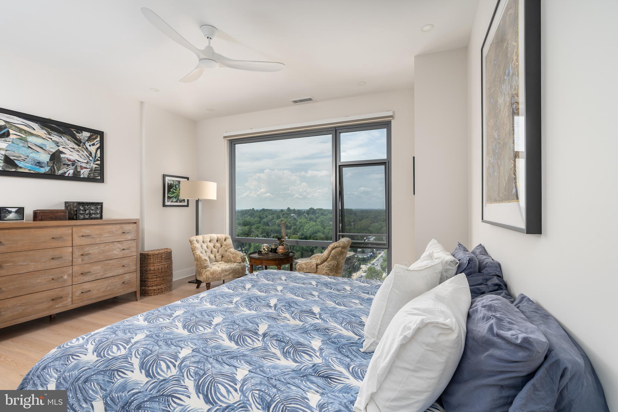 4960 FAIRMONT AVENUE PH2