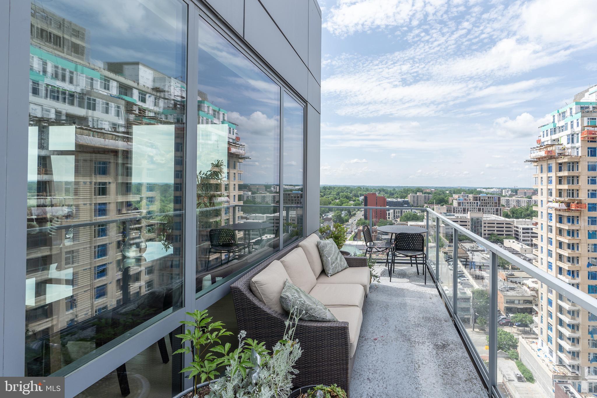 4960 FAIRMONT AVENUE PH2