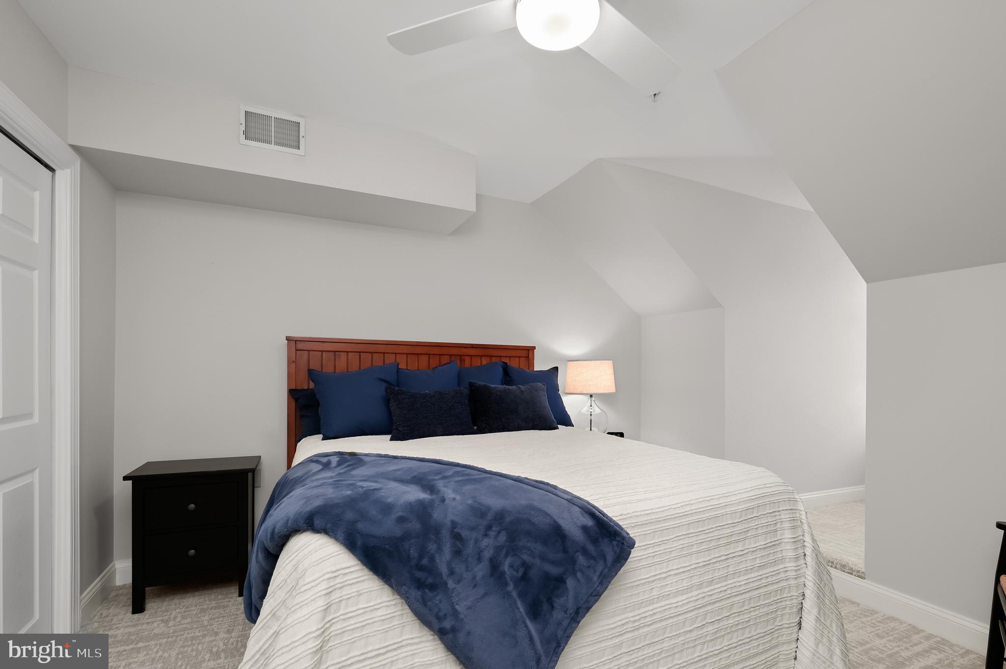 8521 GAVIN MANOR COURT