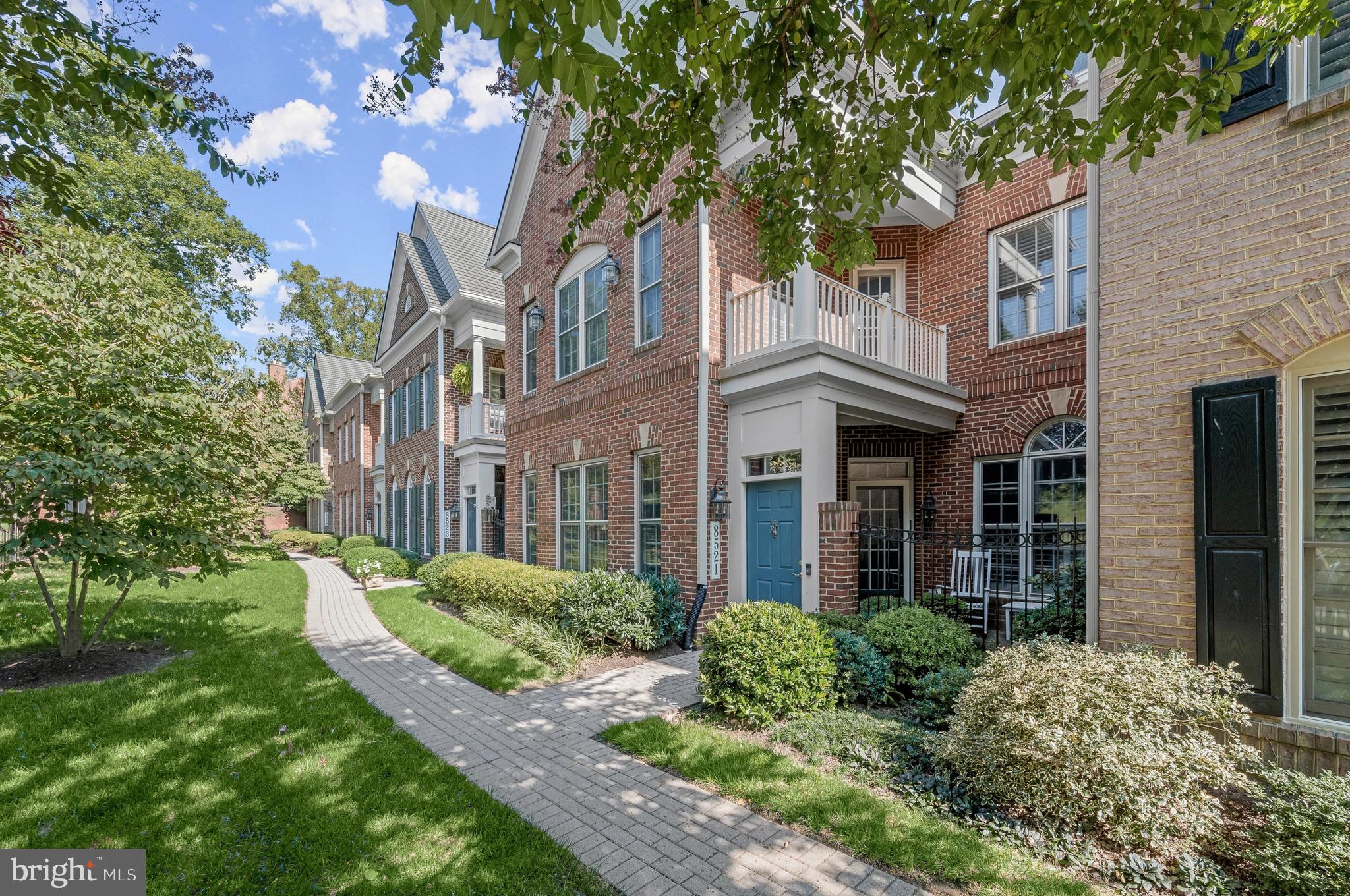 8521 GAVIN MANOR COURT