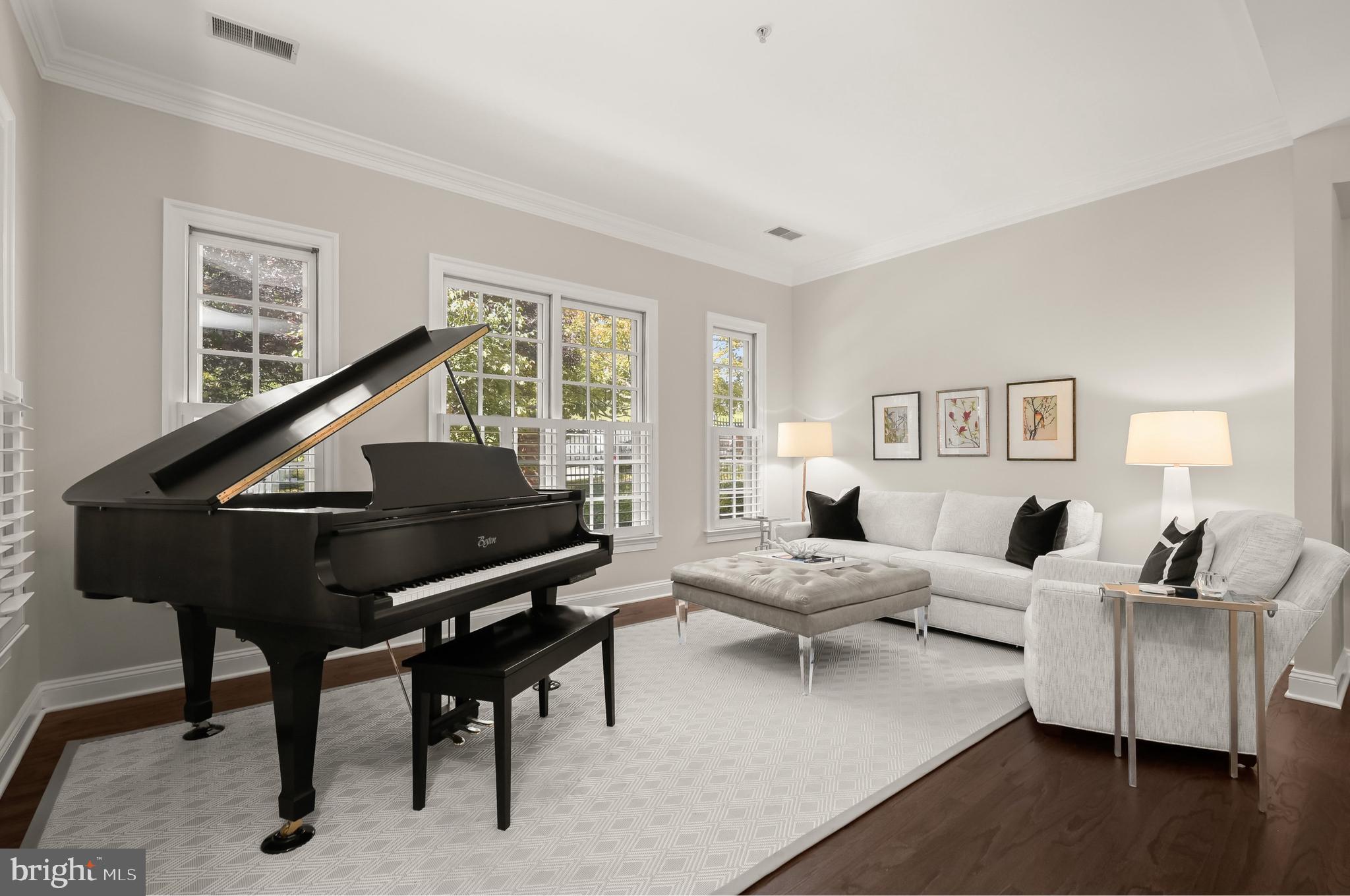 8521 GAVIN MANOR COURT