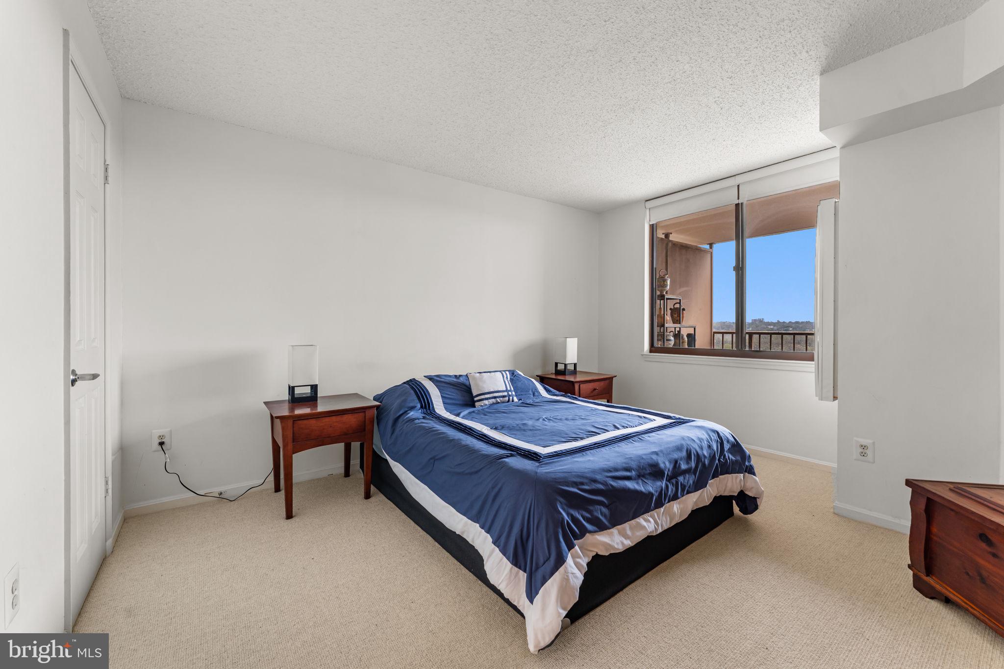 10101 GROSVENOR PLACE 1808