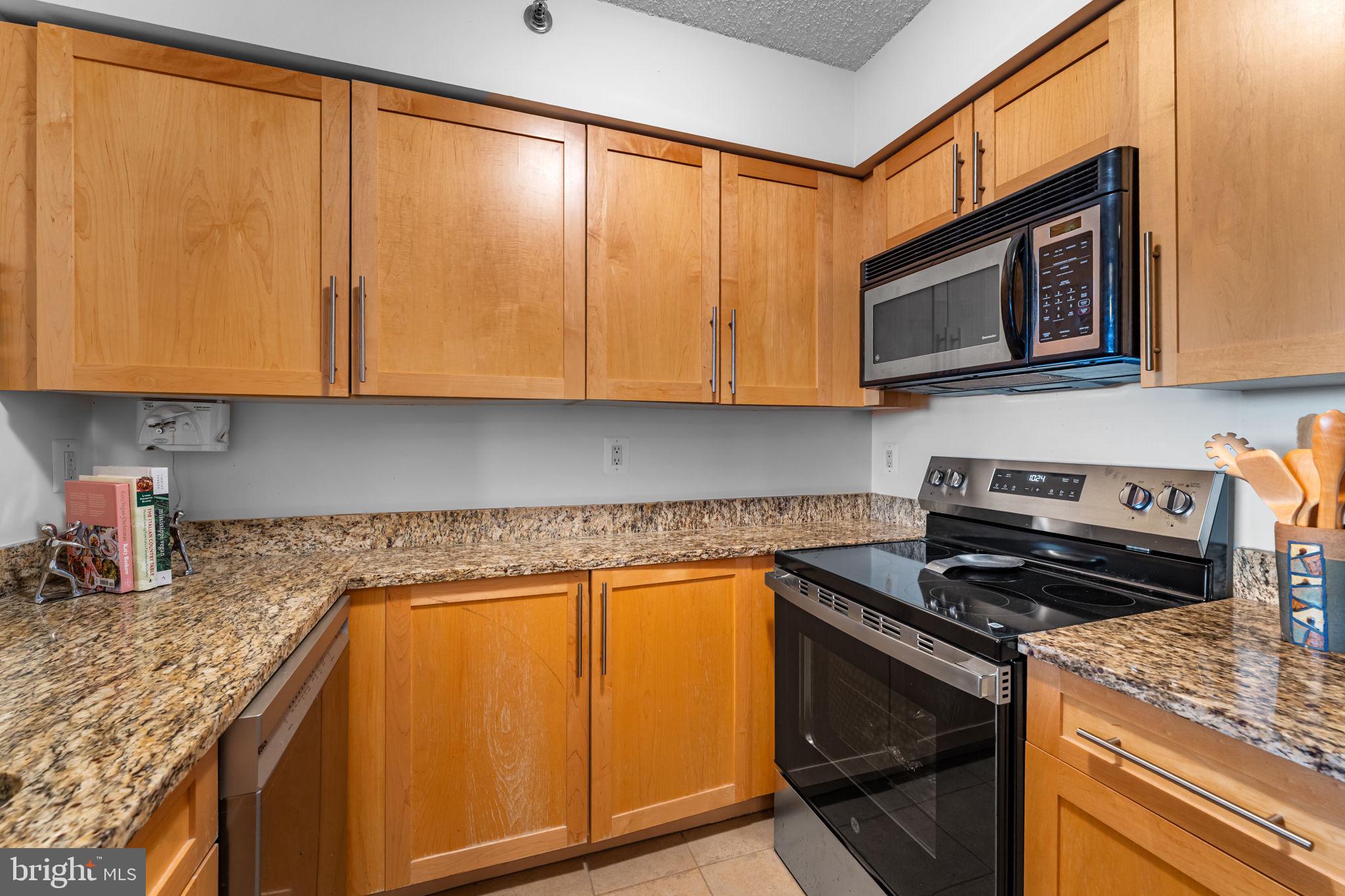 10101 GROSVENOR PLACE 1808