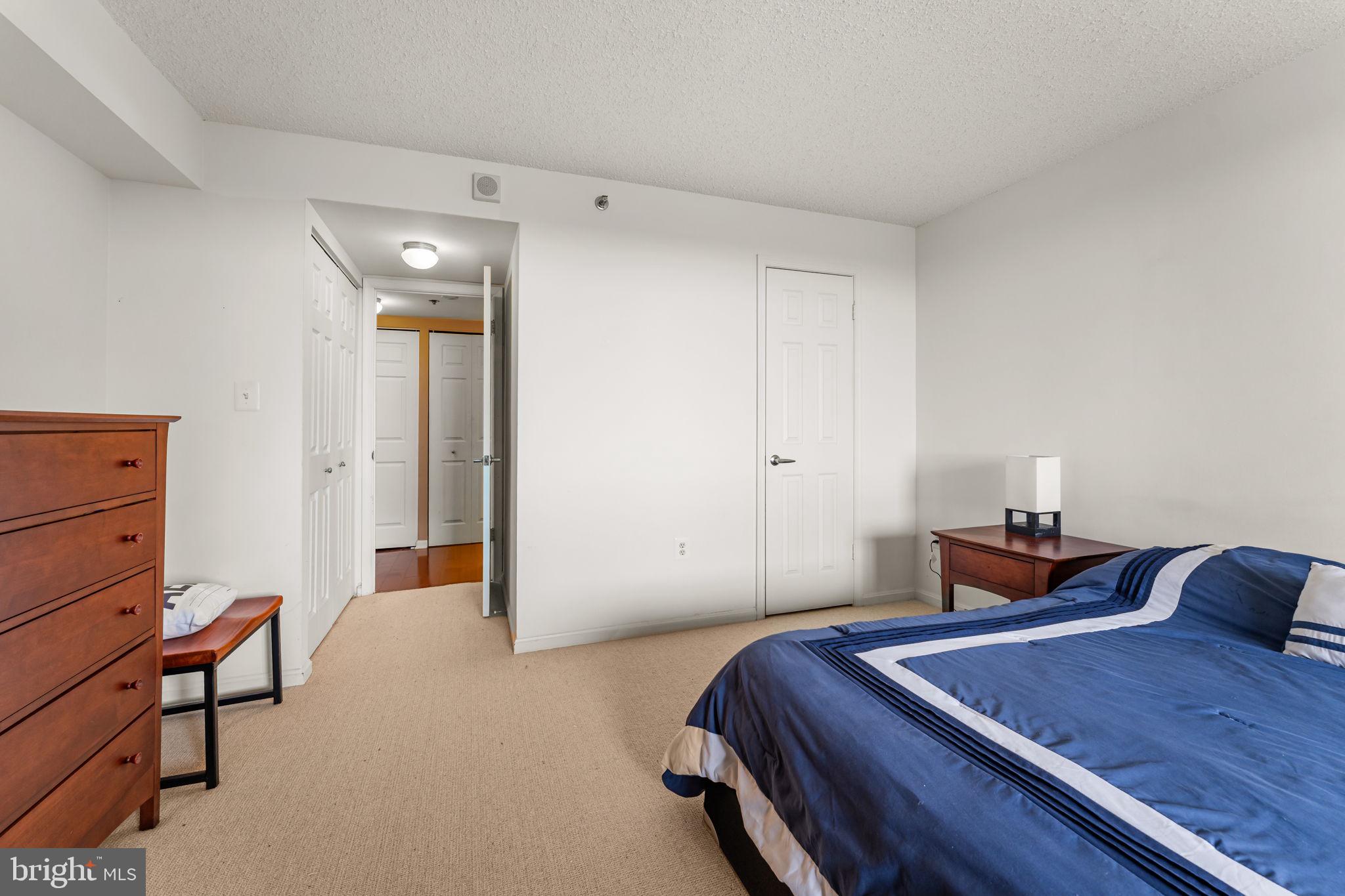 10101 GROSVENOR PLACE 1808