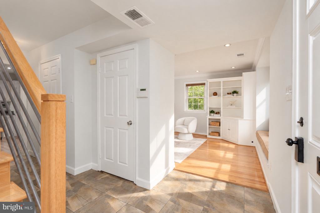 6701 KENWOOD FOREST LANE Unit: 51