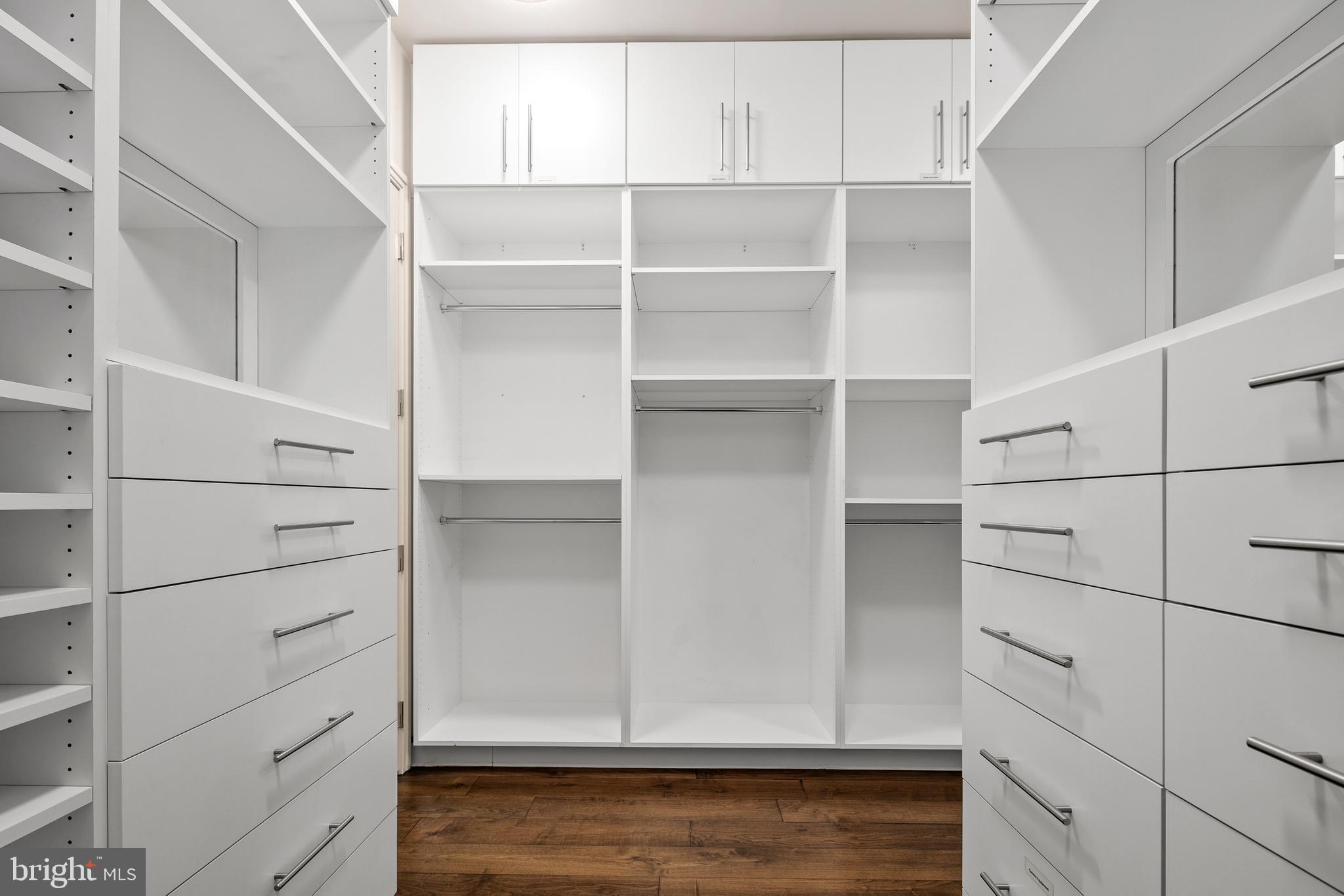 1881 N NASH STREET TS 09