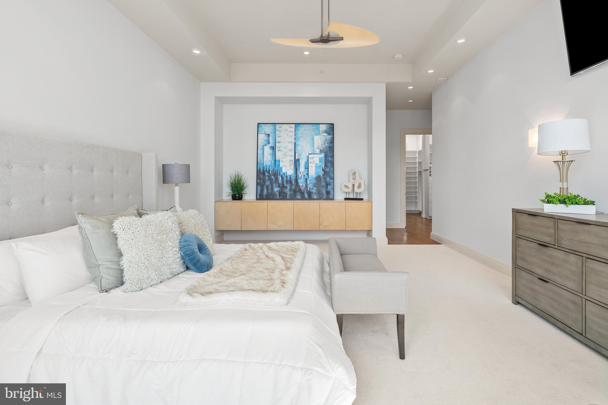 1881 N NASH STREET TS 09