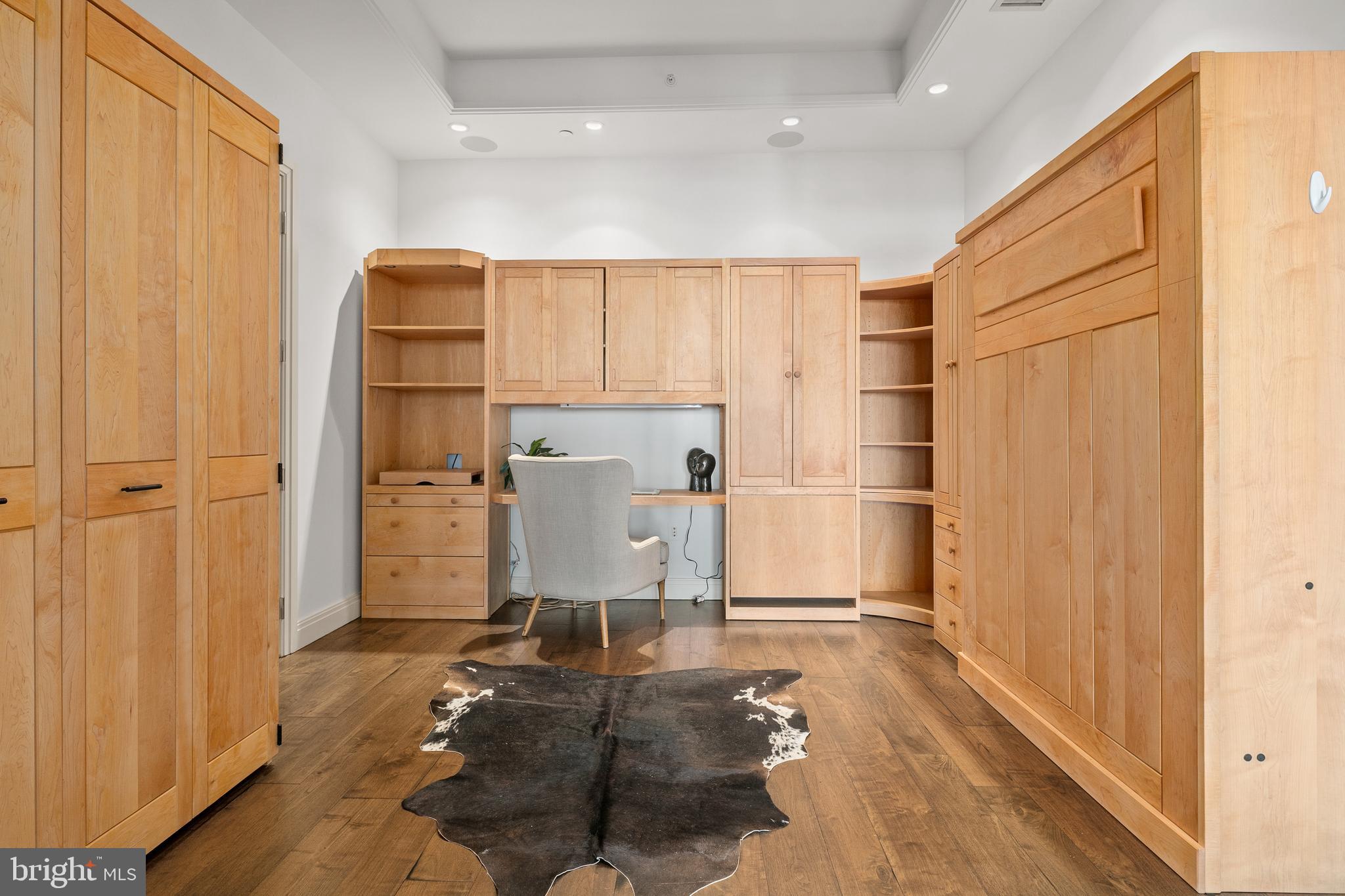 1881 N NASH STREET TS 09