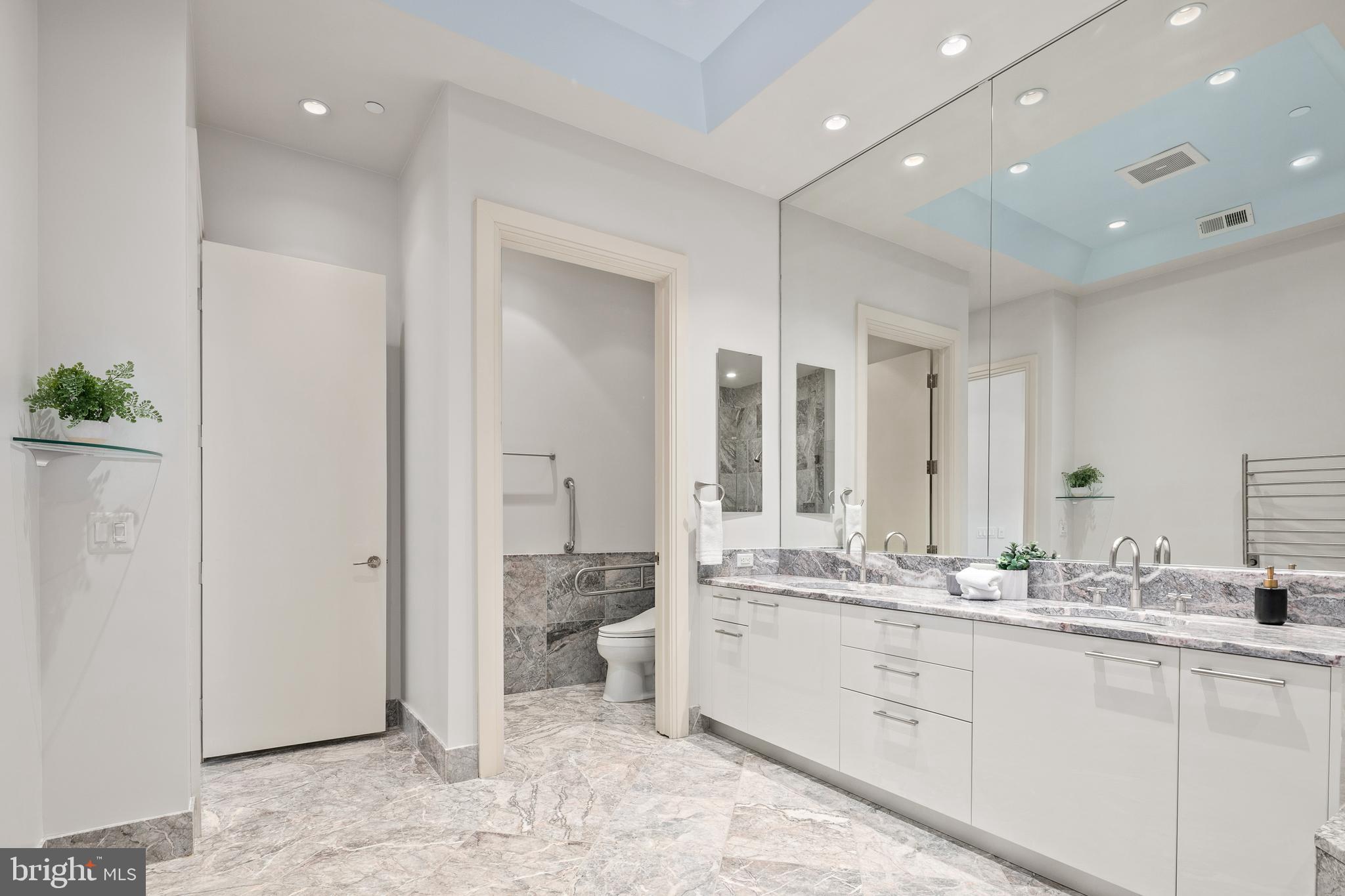 1881 N NASH STREET TS 09