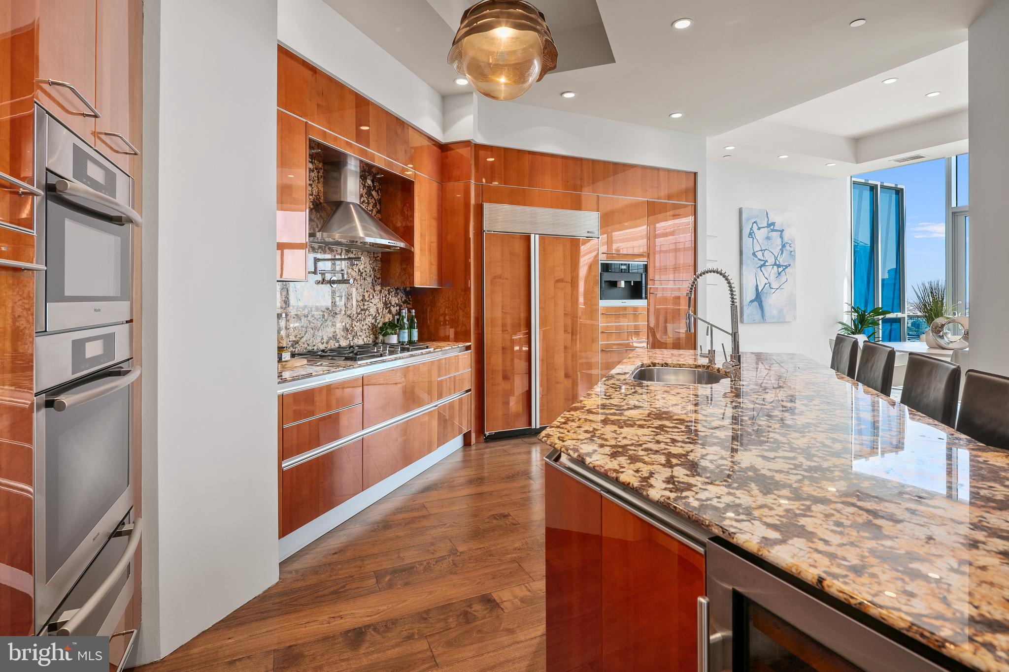 1881 N NASH STREET TS 09