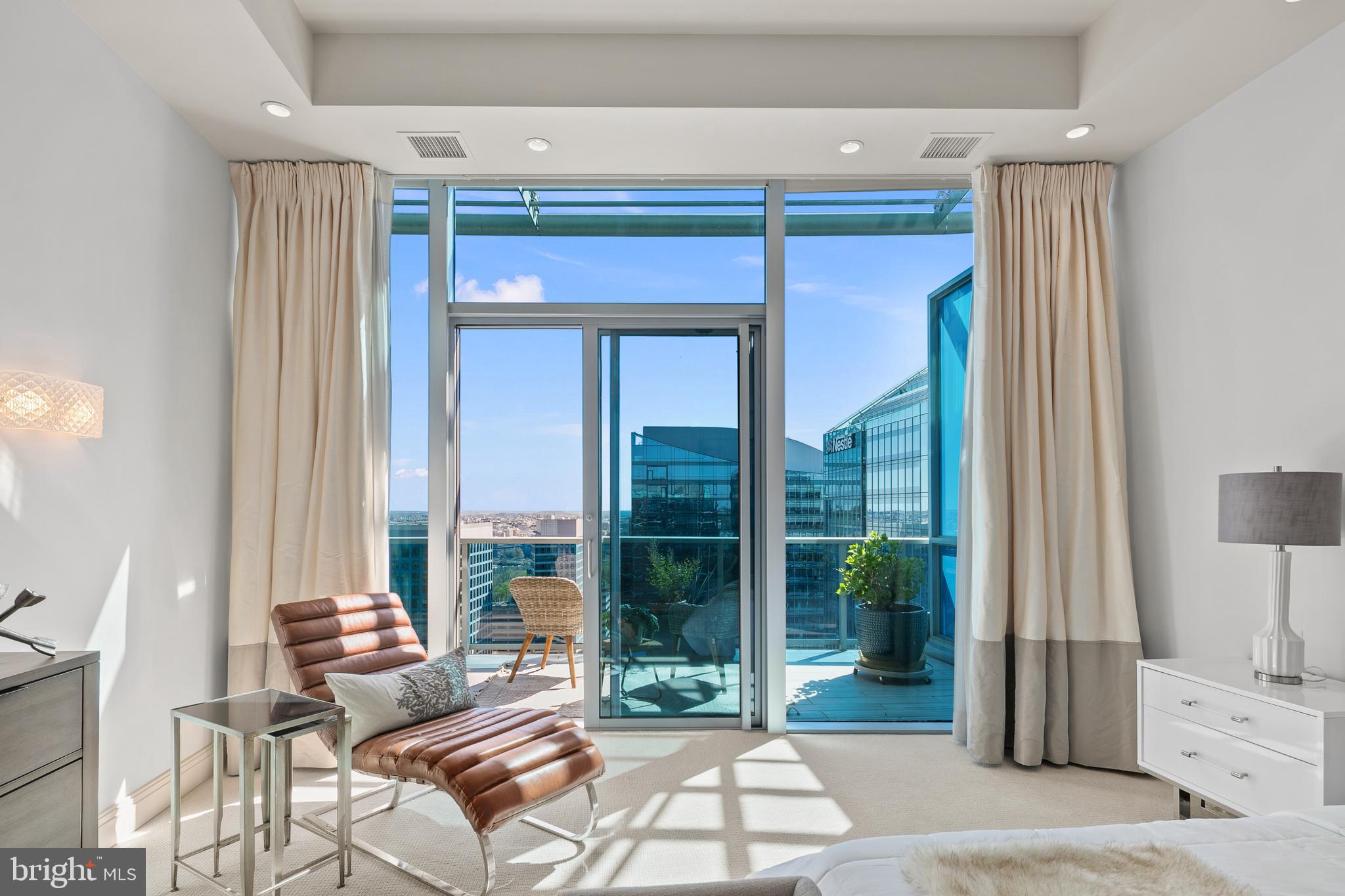 1881 N NASH STREET TS 09