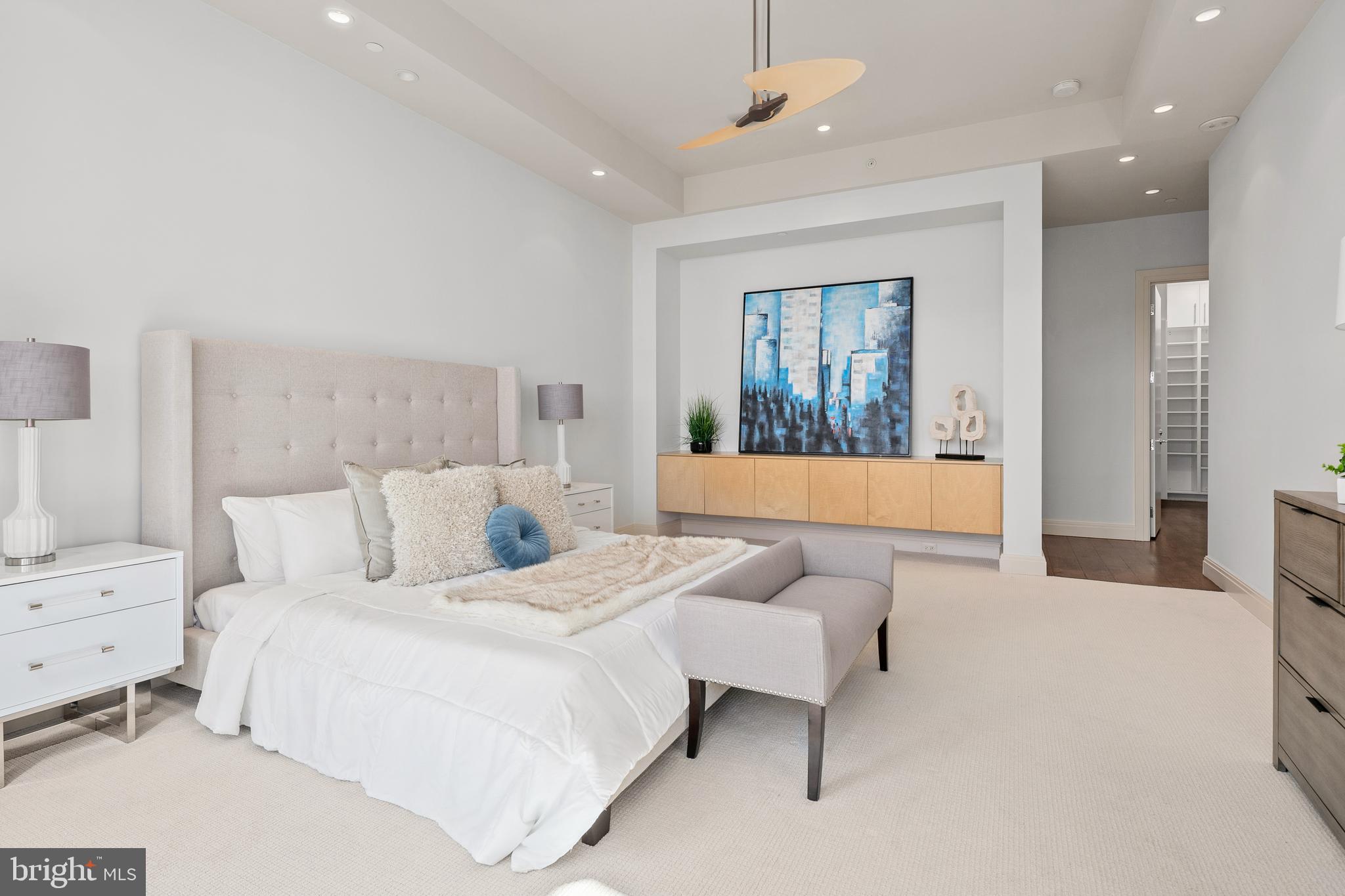 1881 N NASH STREET TS 09