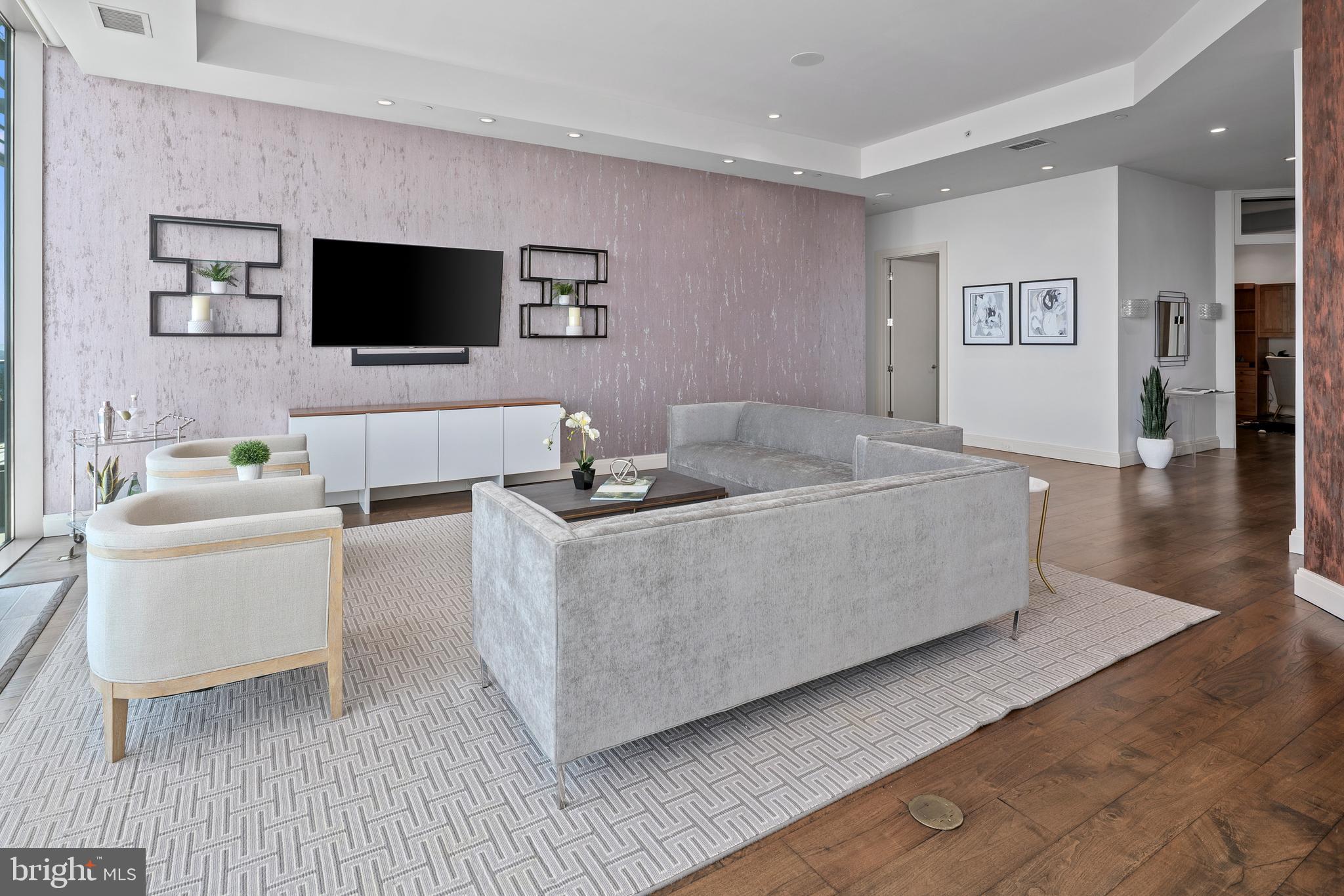 1881 N NASH STREET TS 09