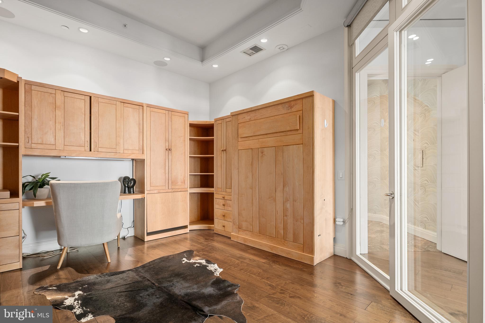 1881 N NASH STREET TS 09