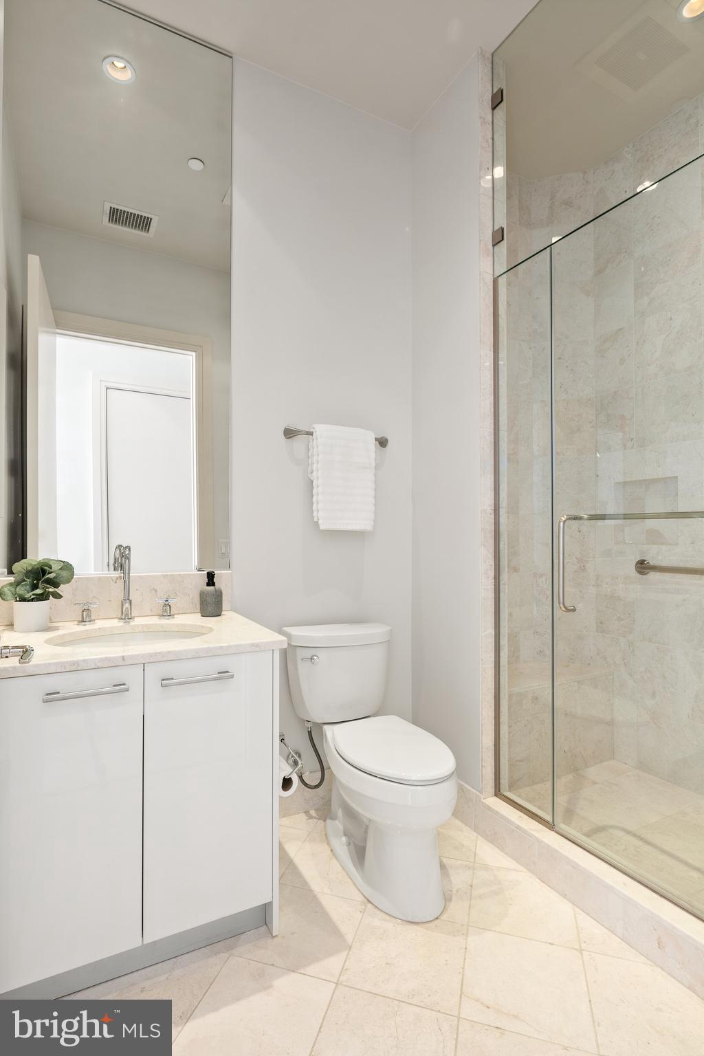 1881 N NASH STREET TS 09