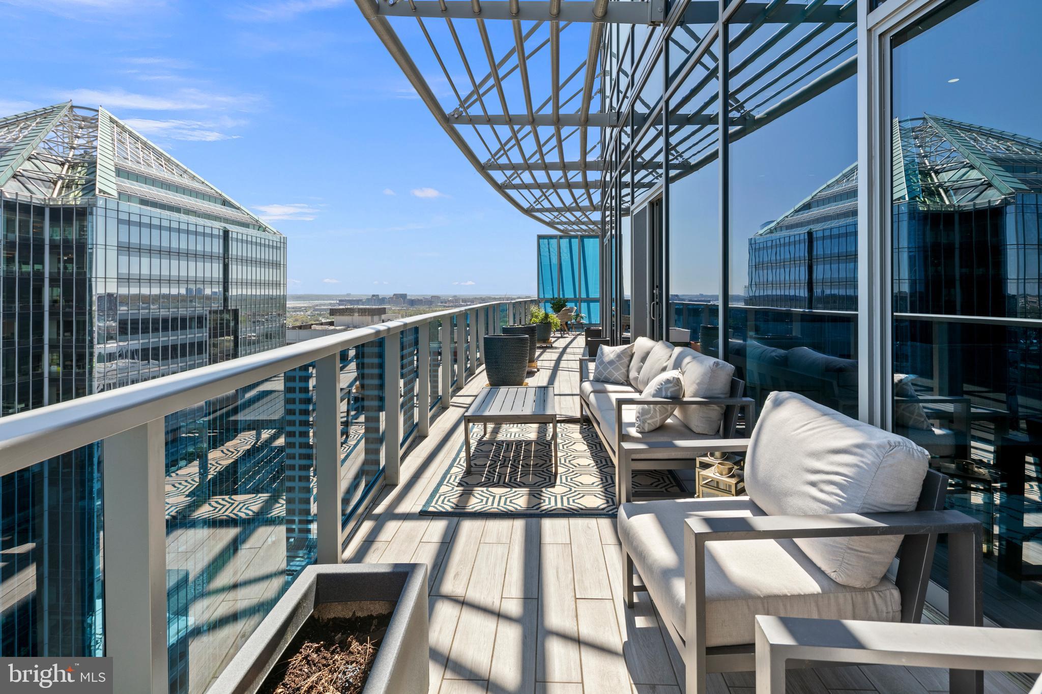 1881 N NASH STREET TS 09