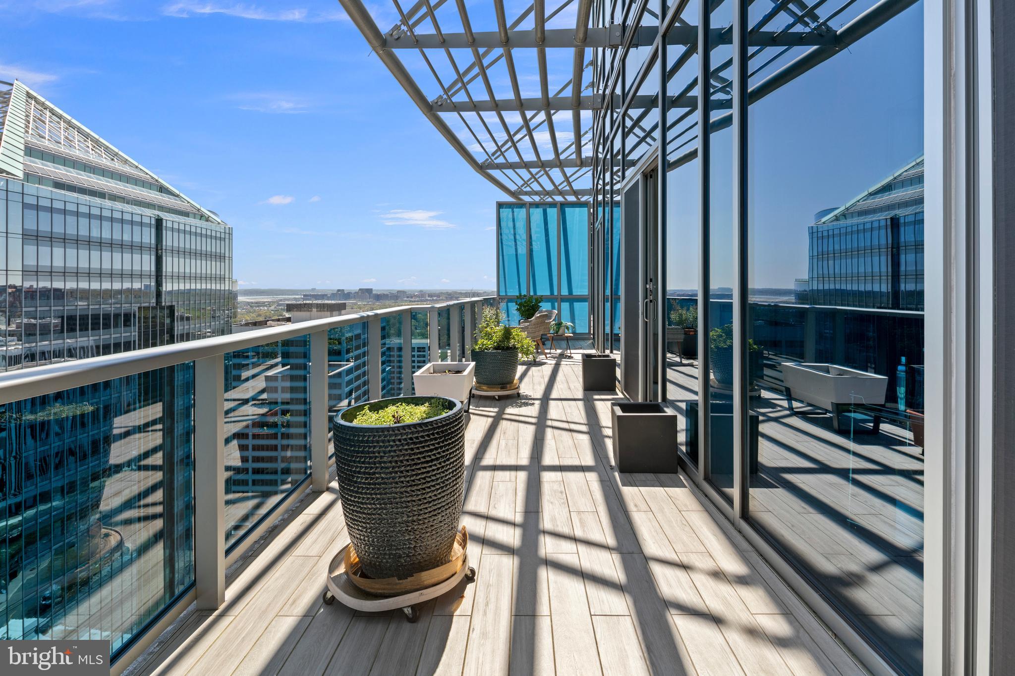 1881 N NASH STREET TS 09