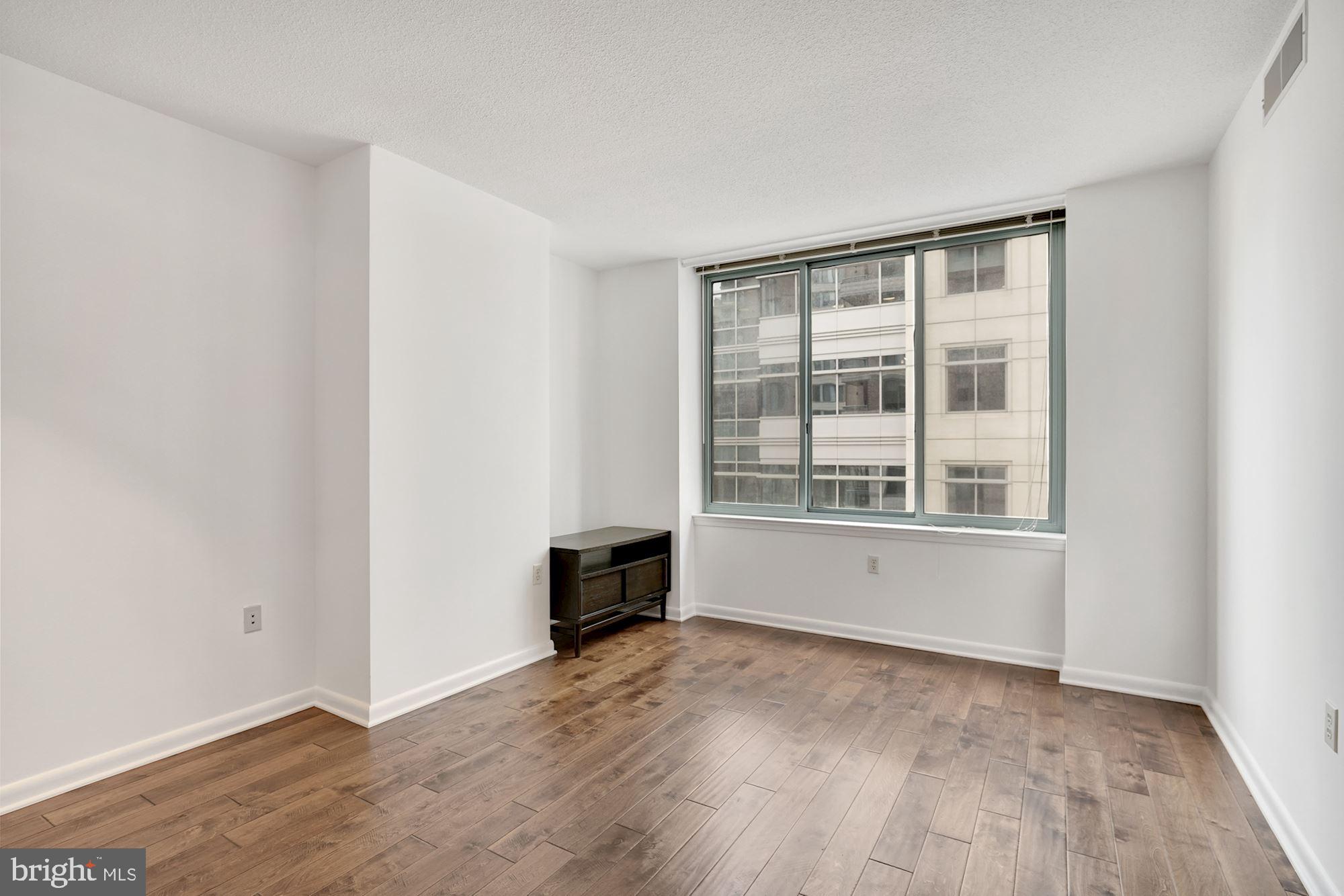 851 N GLEBE ROAD 418