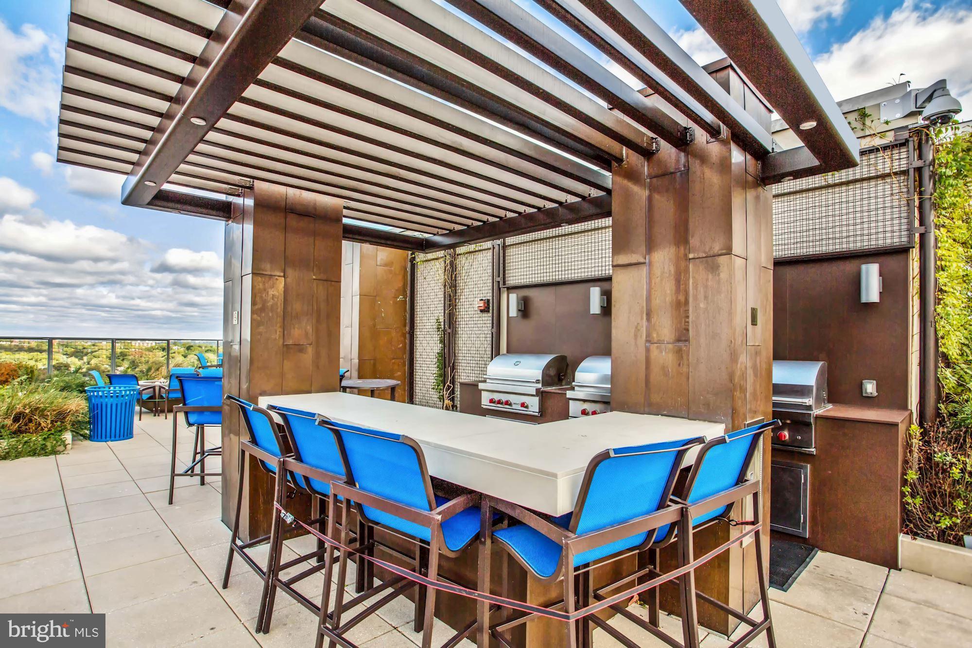 851 N GLEBE ROAD 418