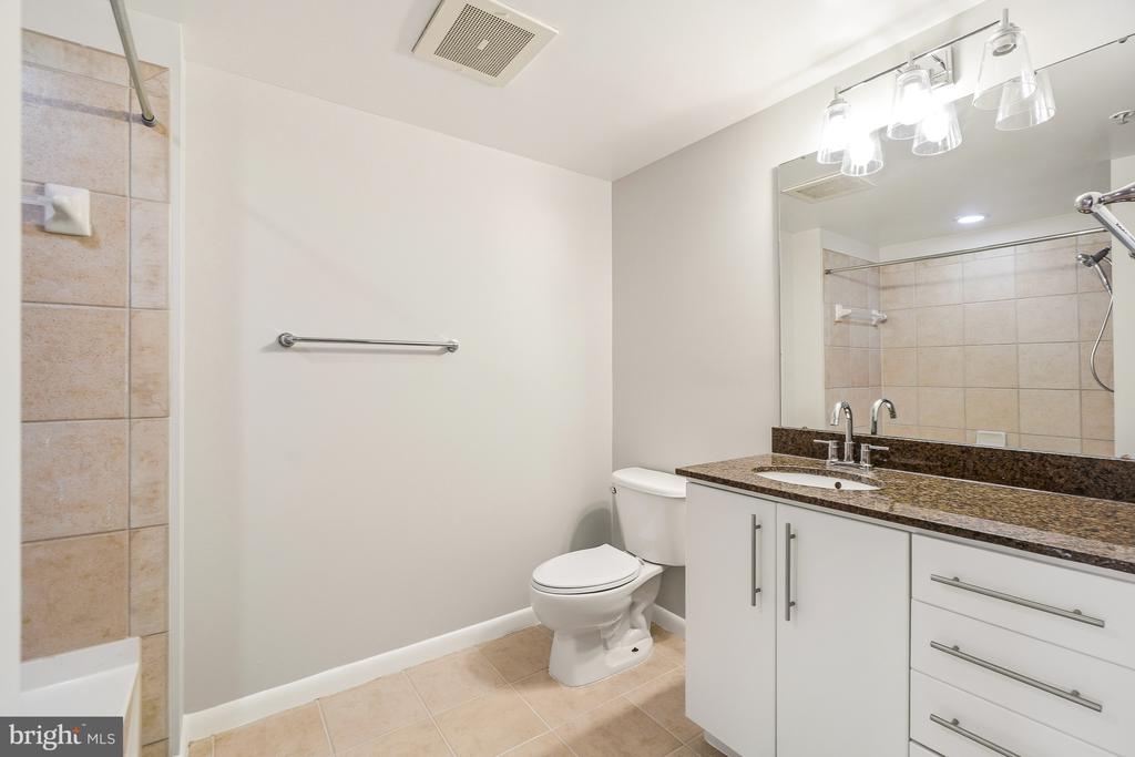 1021 GARFIELD STREET Unit: 627