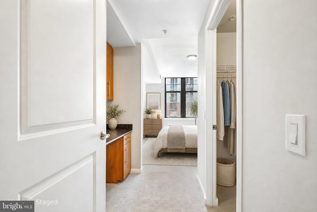 1021 GARFIELD STREET Unit: 627