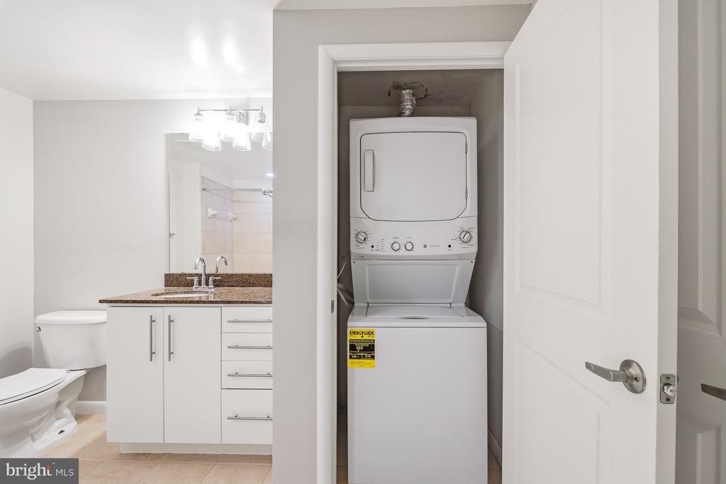1021 GARFIELD STREET Unit: 627