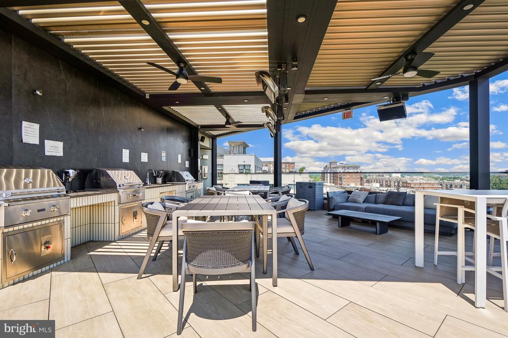 1021 GARFIELD STREET Unit: 627