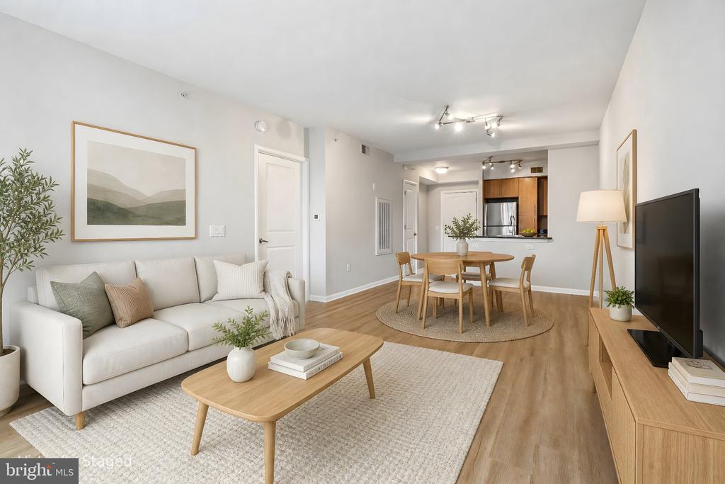 1021 GARFIELD STREET Unit: 627