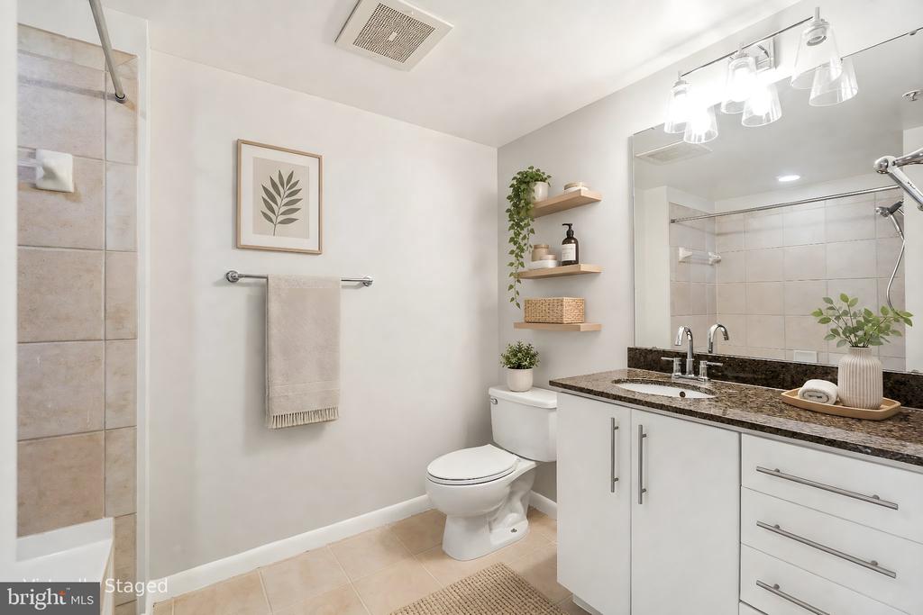 1021 GARFIELD STREET Unit: 627