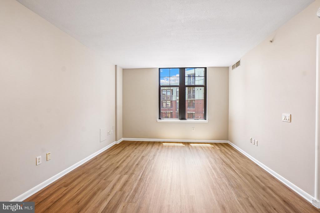 1021 GARFIELD STREET Unit: 627