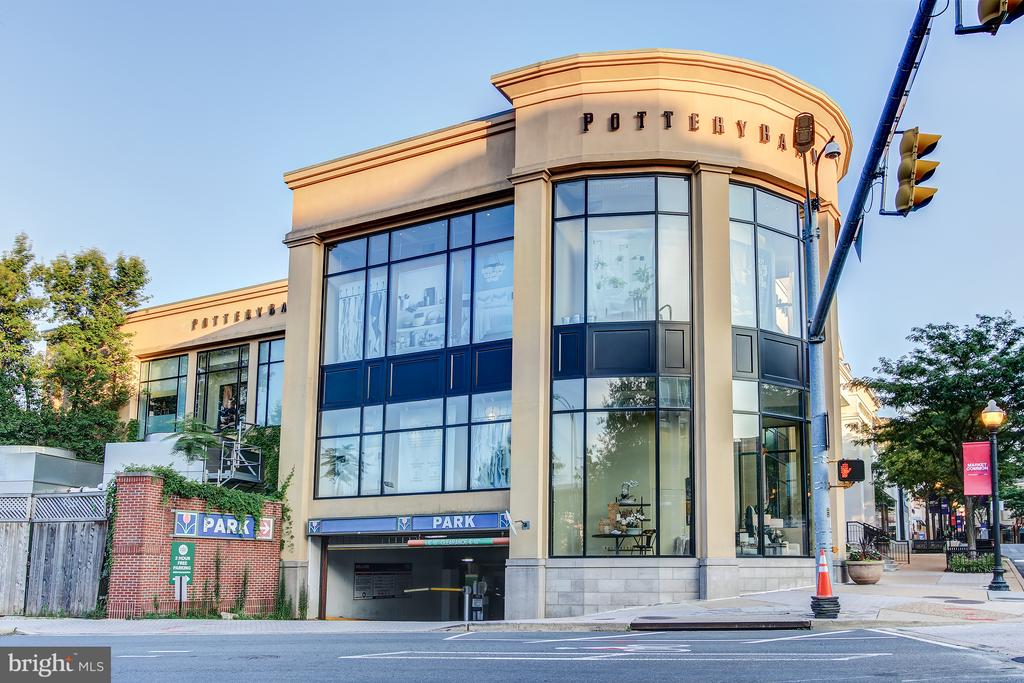 1021 GARFIELD STREET Unit: 627