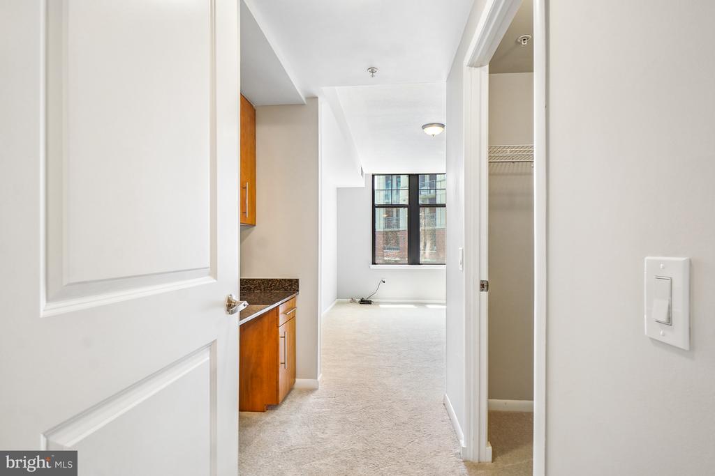 1021 GARFIELD STREET Unit: 627