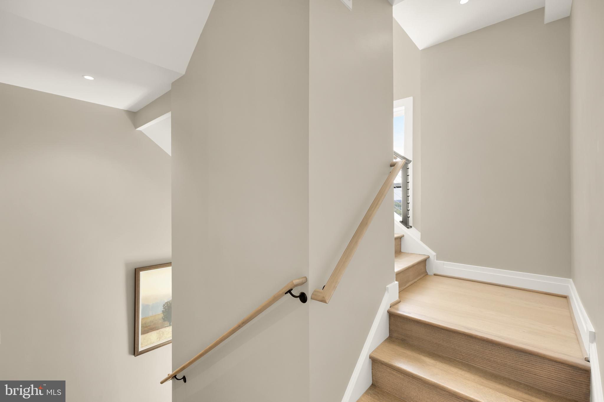 215 MONTGOMERY STREET