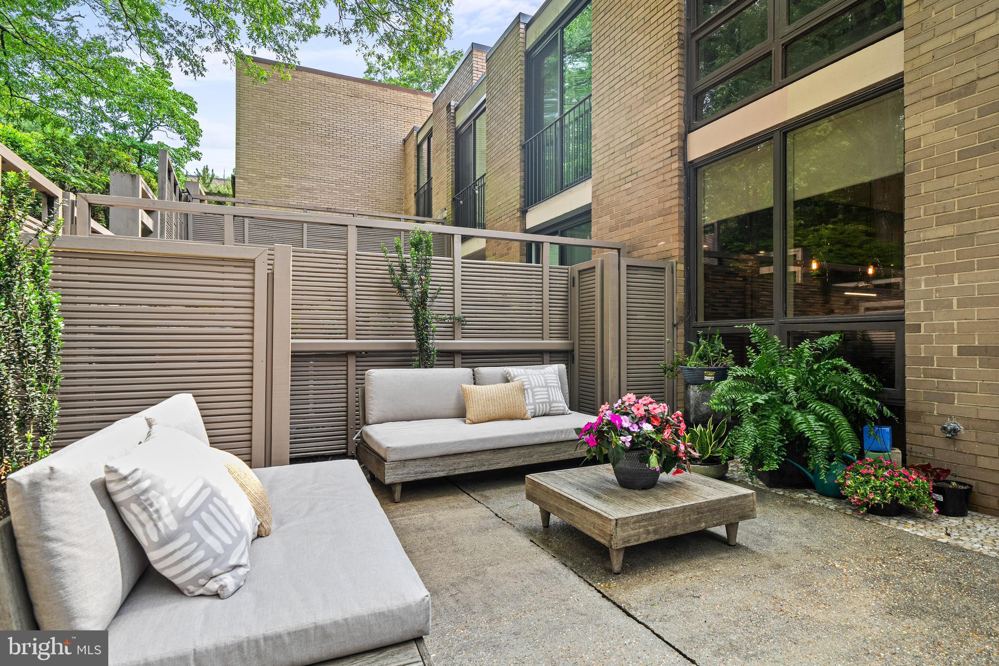 1674 CHIMNEY HOUSE ROAD