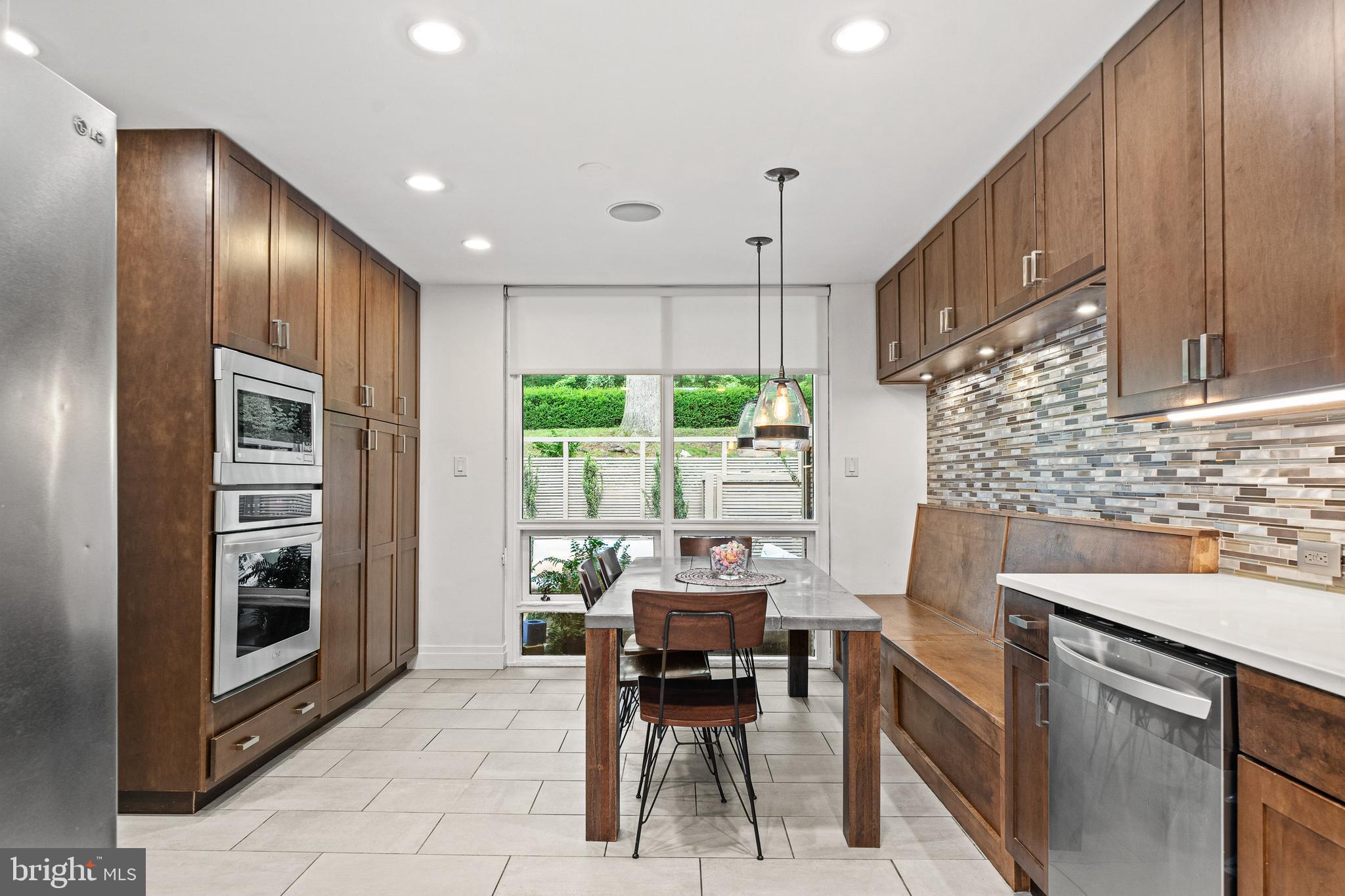 1674 CHIMNEY HOUSE ROAD