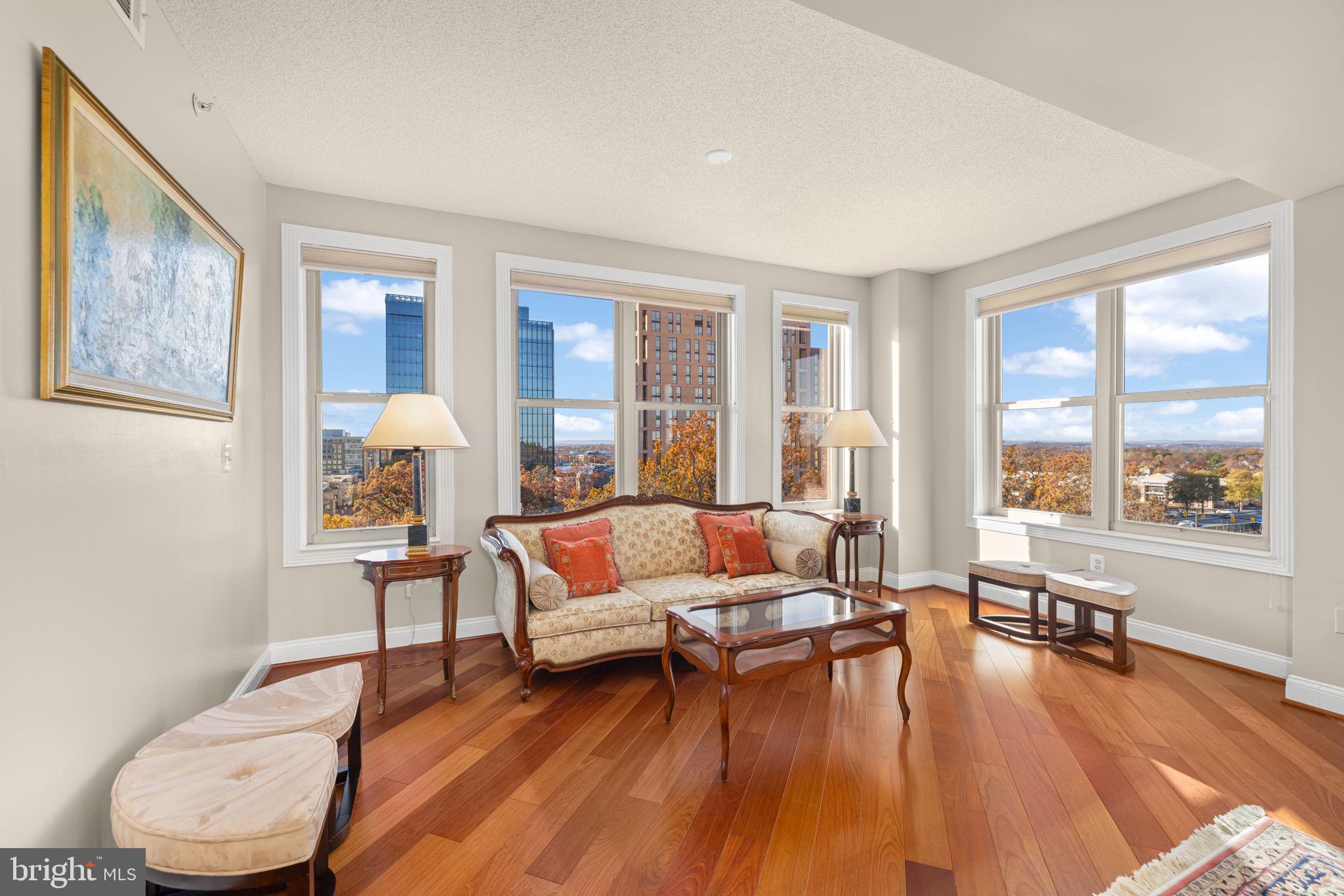 11776 STRATFORD HOUSE PLACE 907