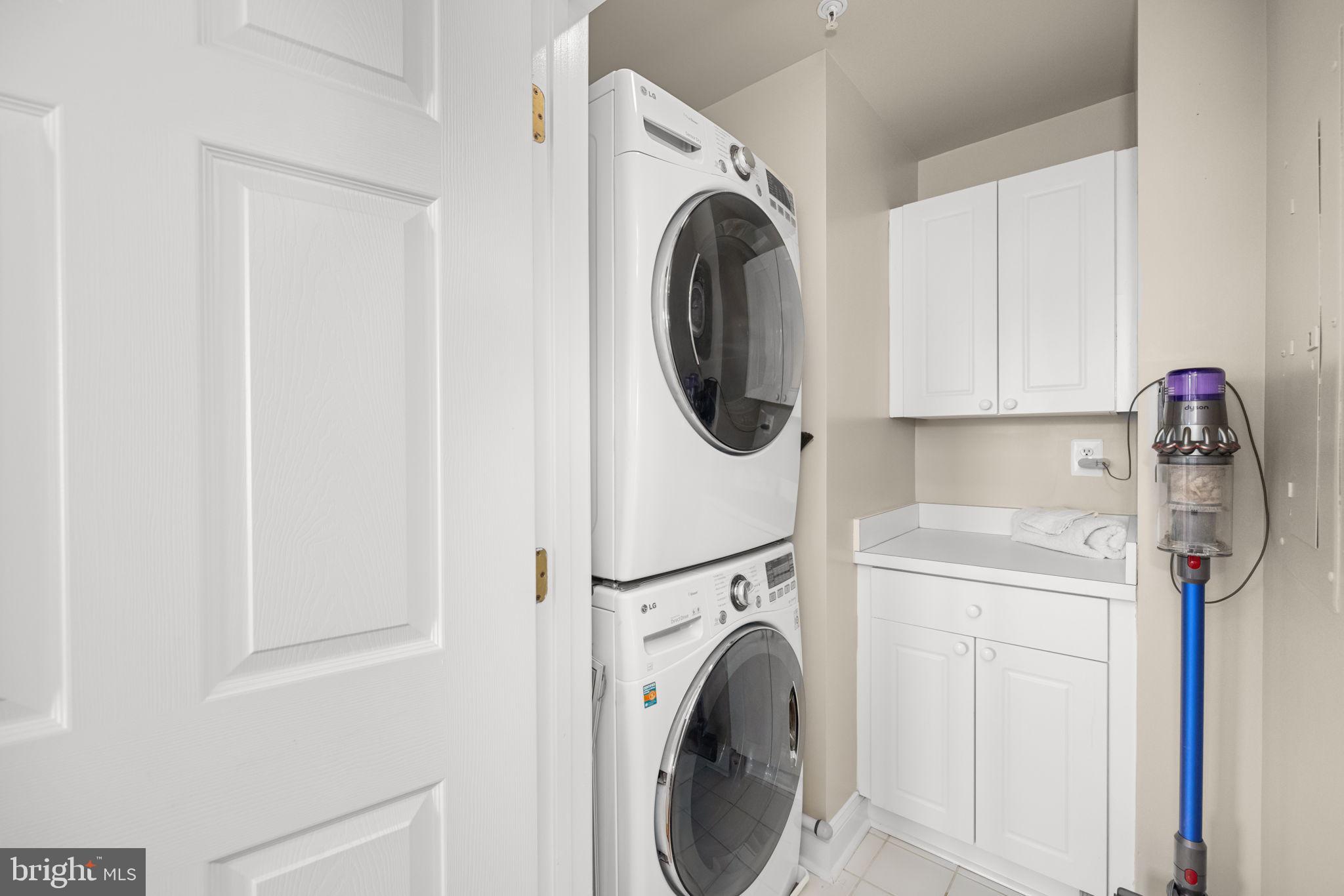 11776 STRATFORD HOUSE PLACE 907