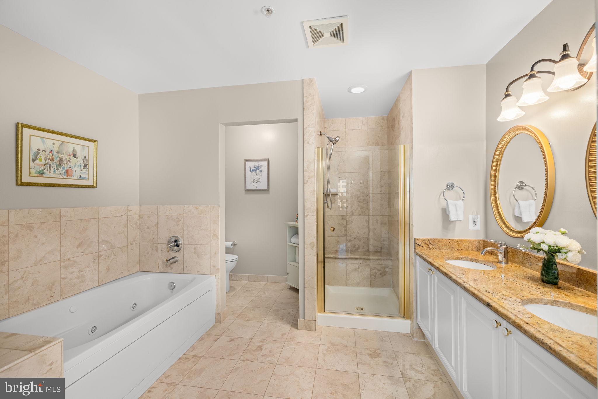 11776 STRATFORD HOUSE PLACE 907