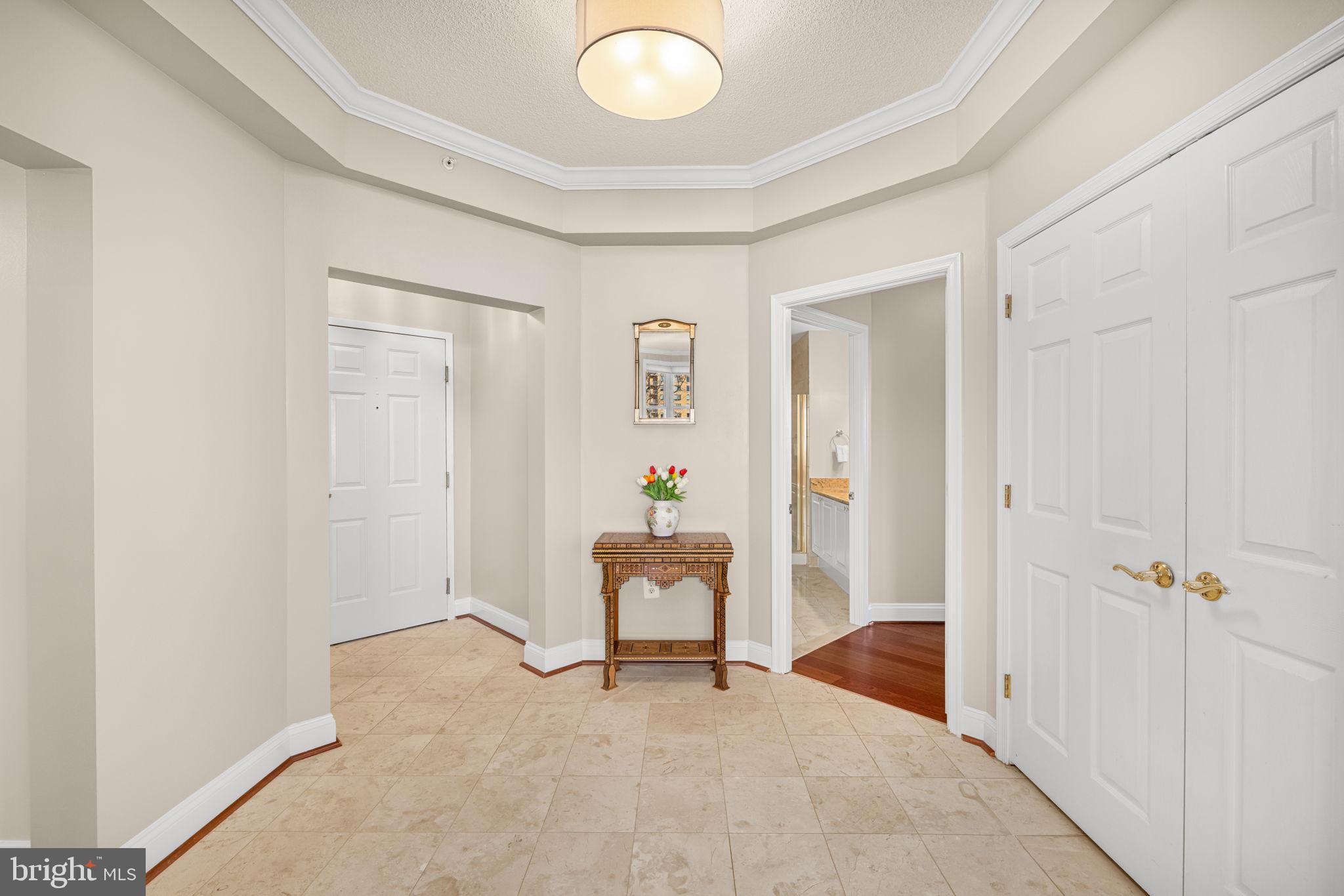 11776 STRATFORD HOUSE PLACE 907