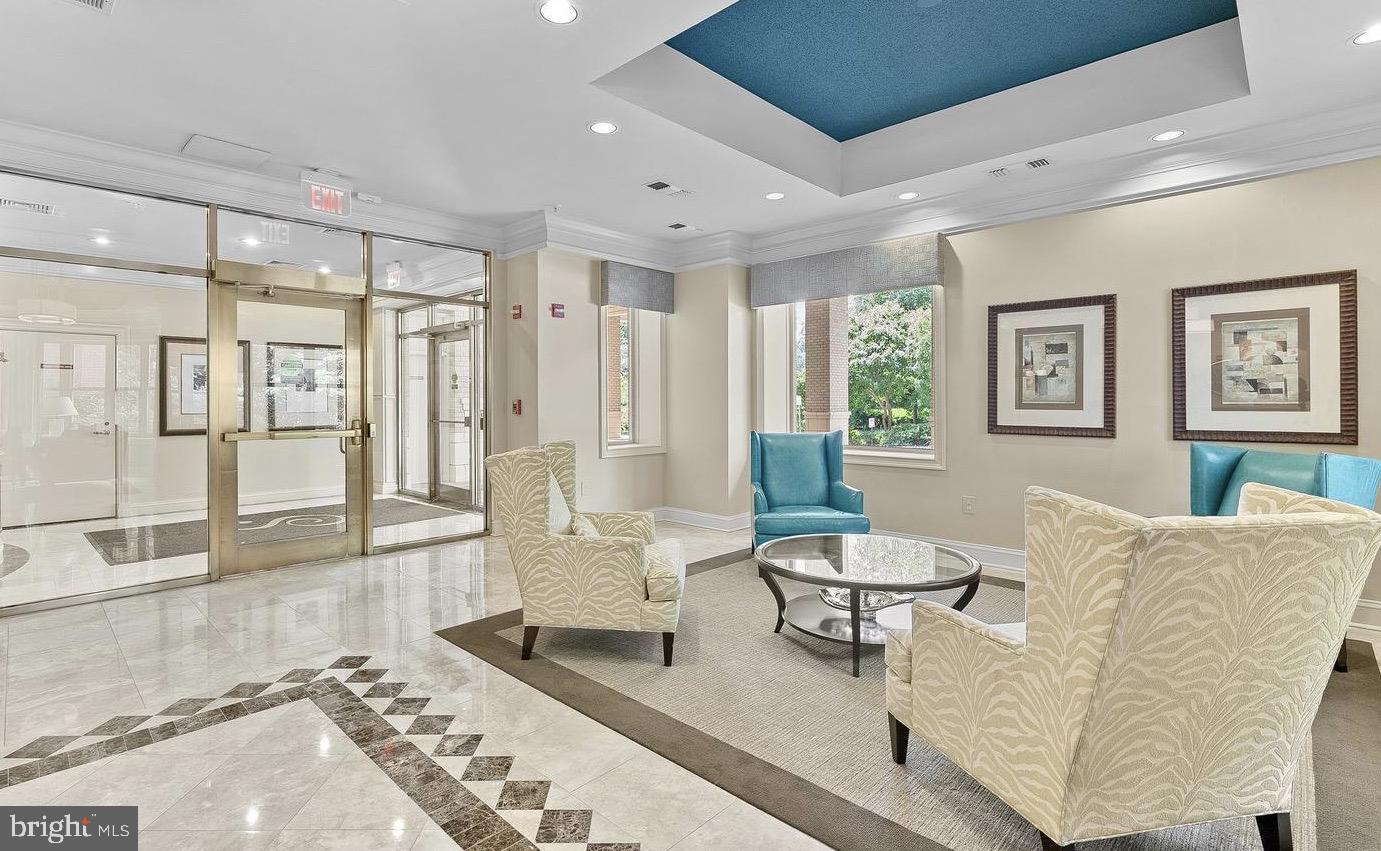 11776 STRATFORD HOUSE PLACE 907